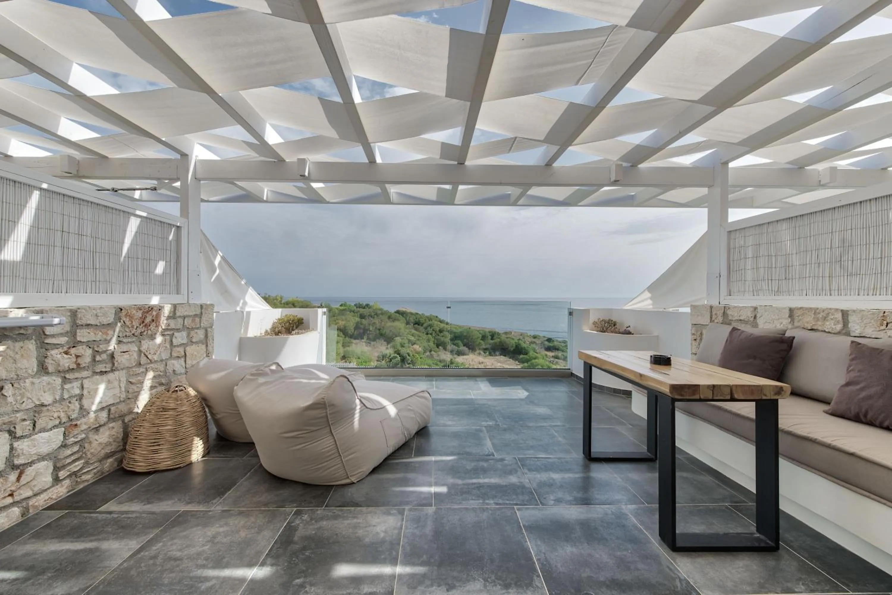 Aliv stone suites & spa