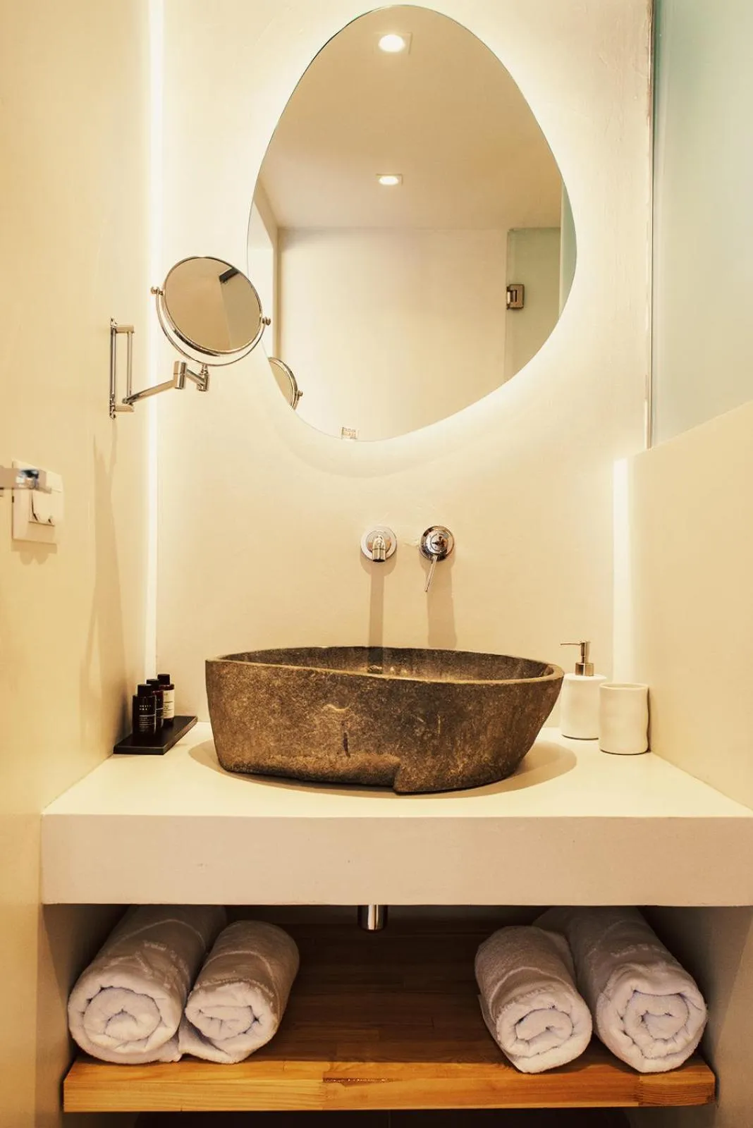 Aliv stone suites & spa