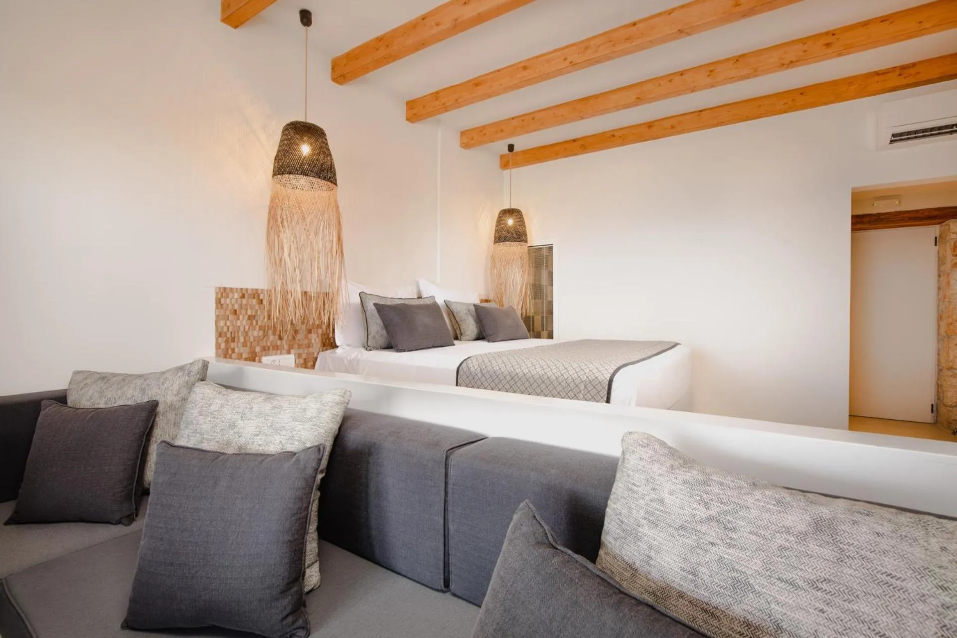 Aliv stone suites & spa