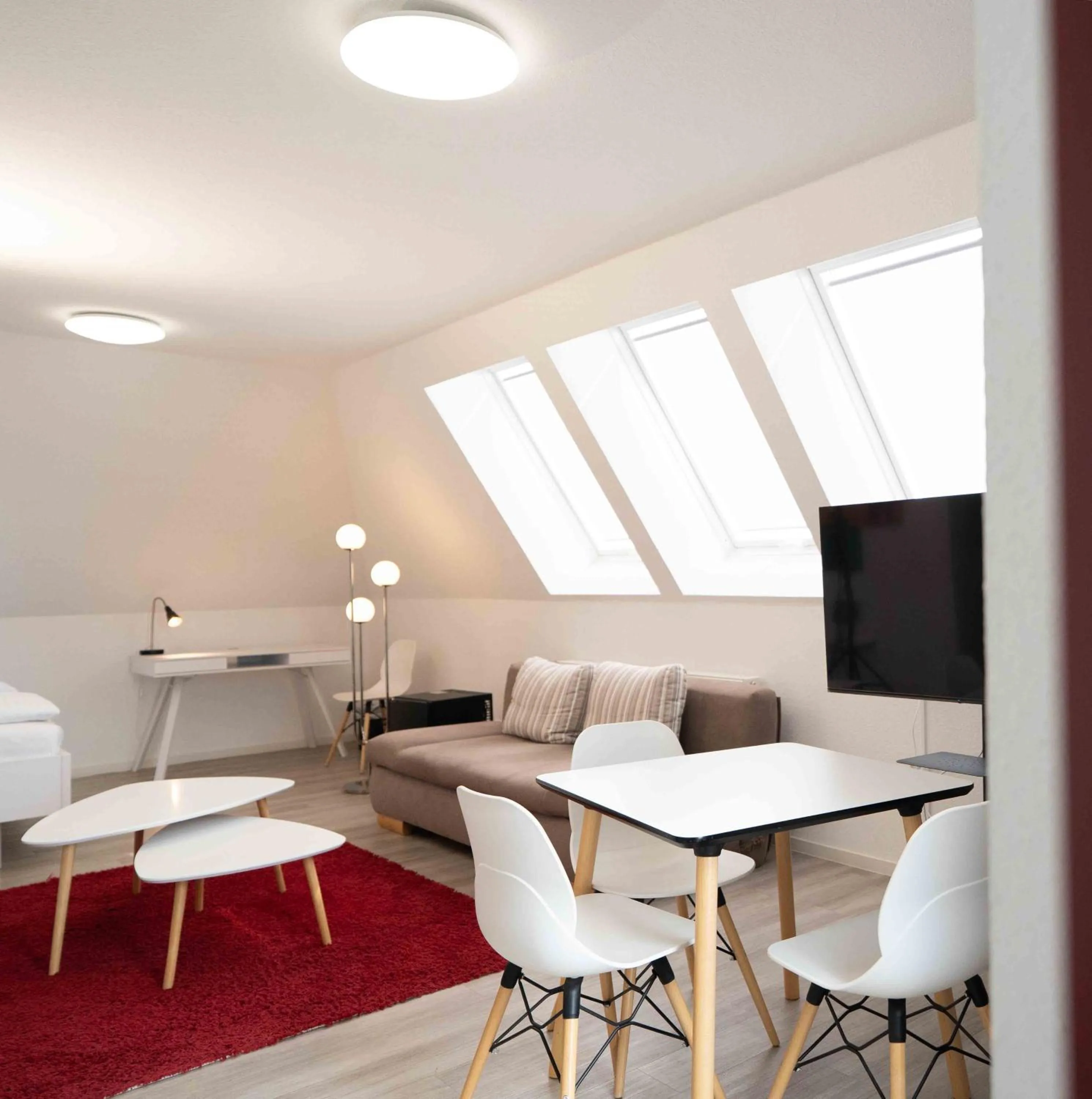 TV and multimedia in Plaza Inn Hannover City Nord