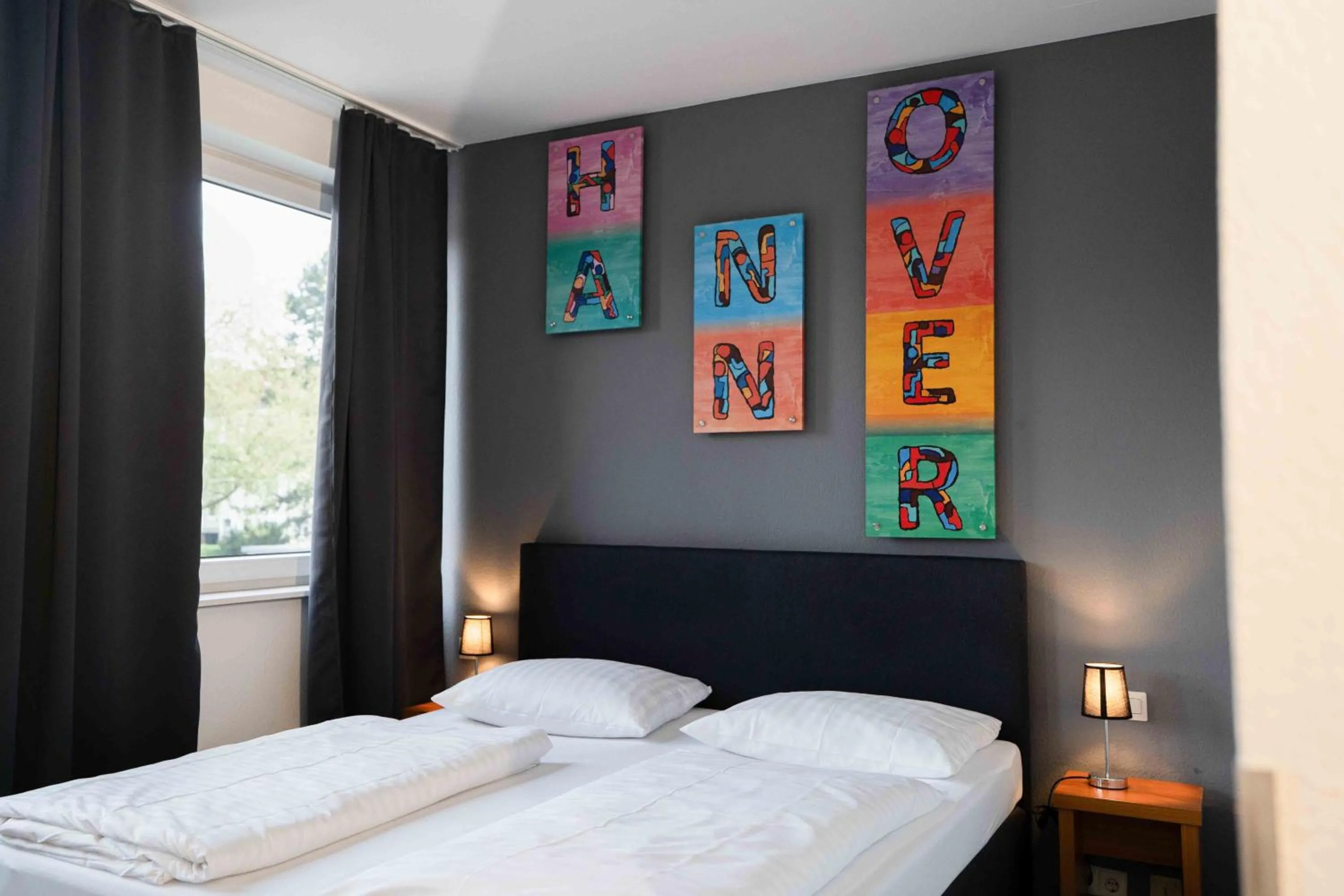 Bed in Plaza Inn Hannover City Nord