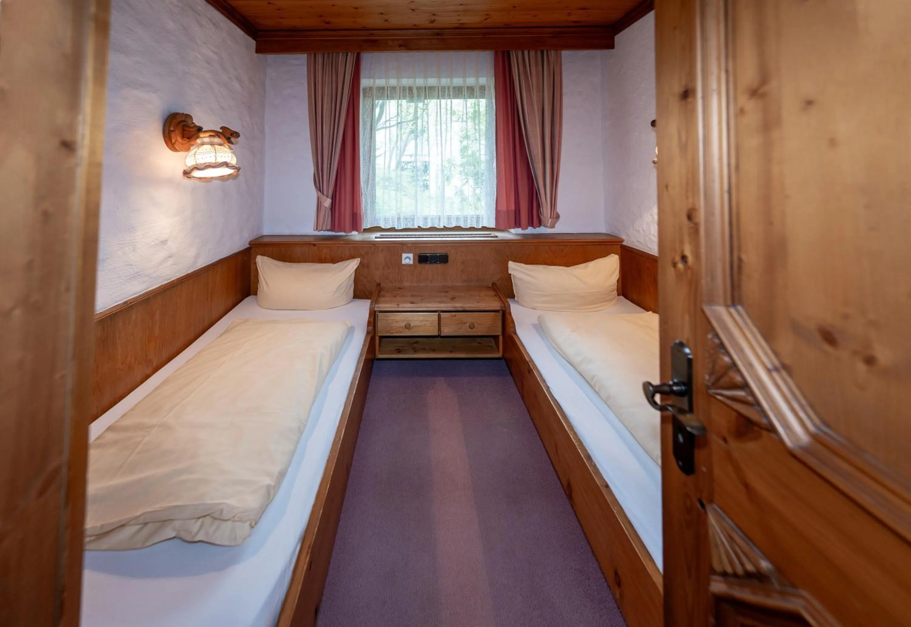 children, Bed in Hotels am Kranichsee