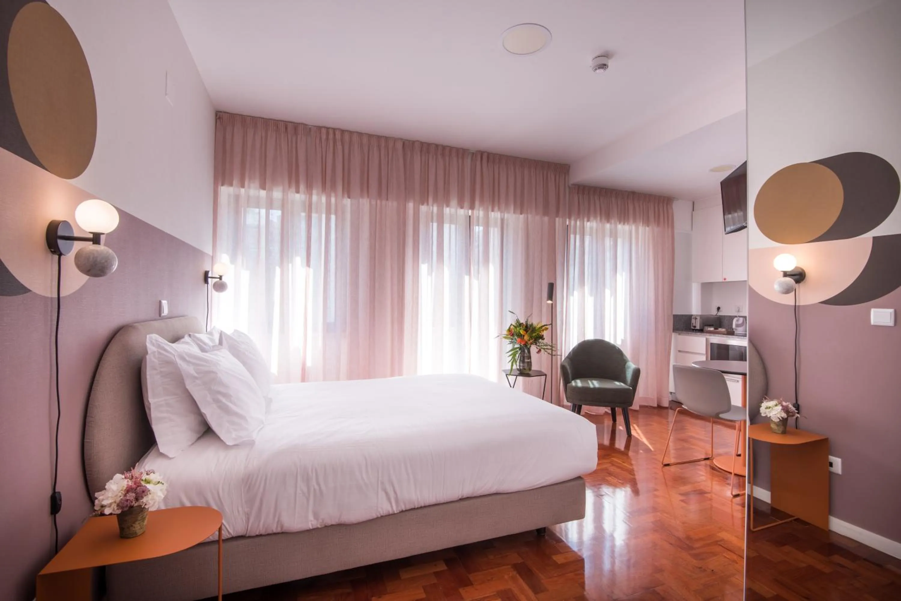 Bedroom, Bed in Lisbon Serviced Apartments - Campos