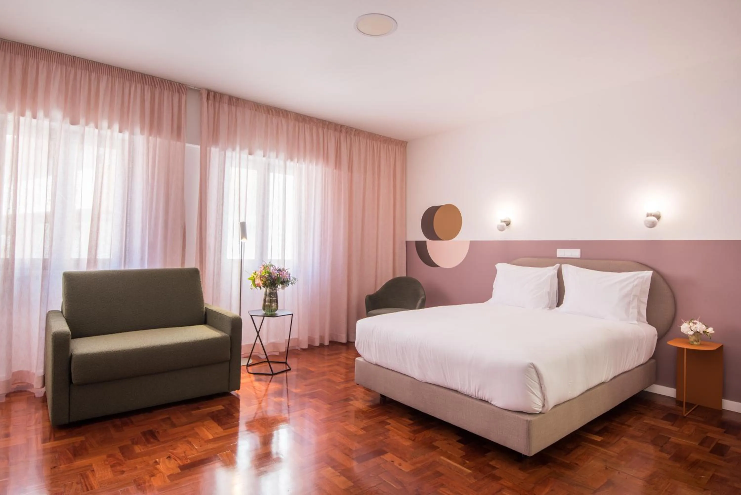 Bed in LSA Campos by Numa