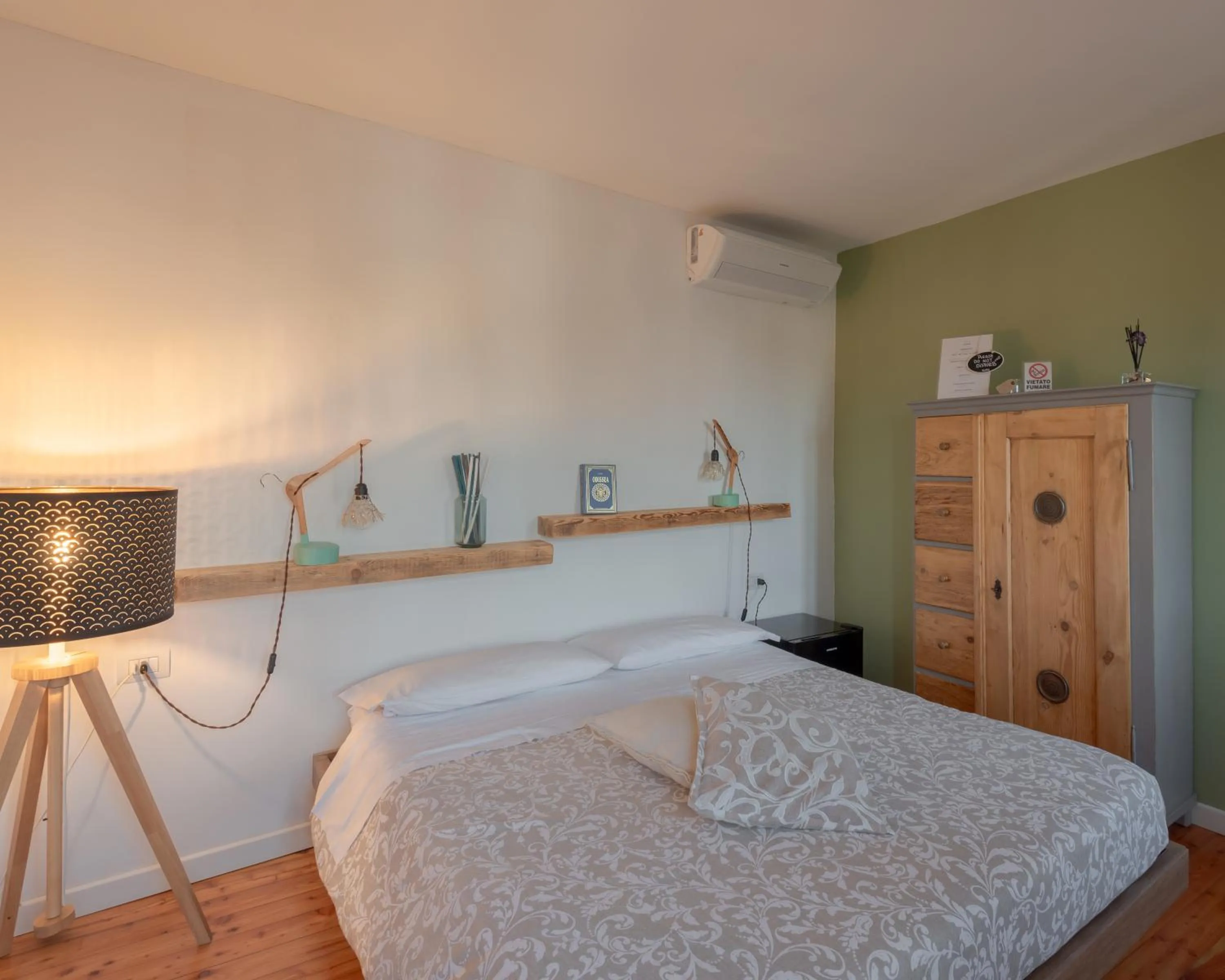 Bedroom, Bed in BACARìA BED&BREAKFAST