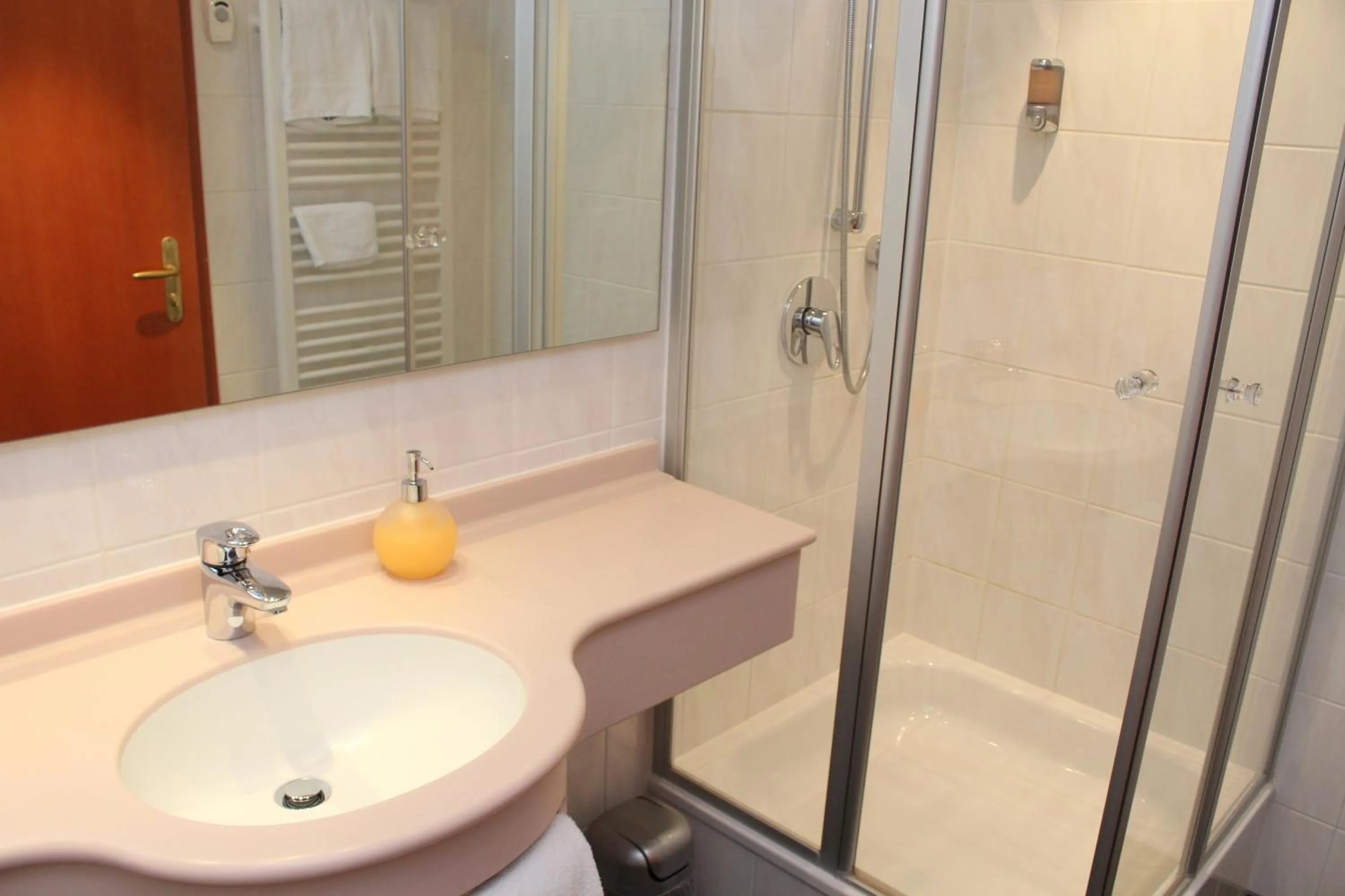 Bathroom in Hotel Sonne