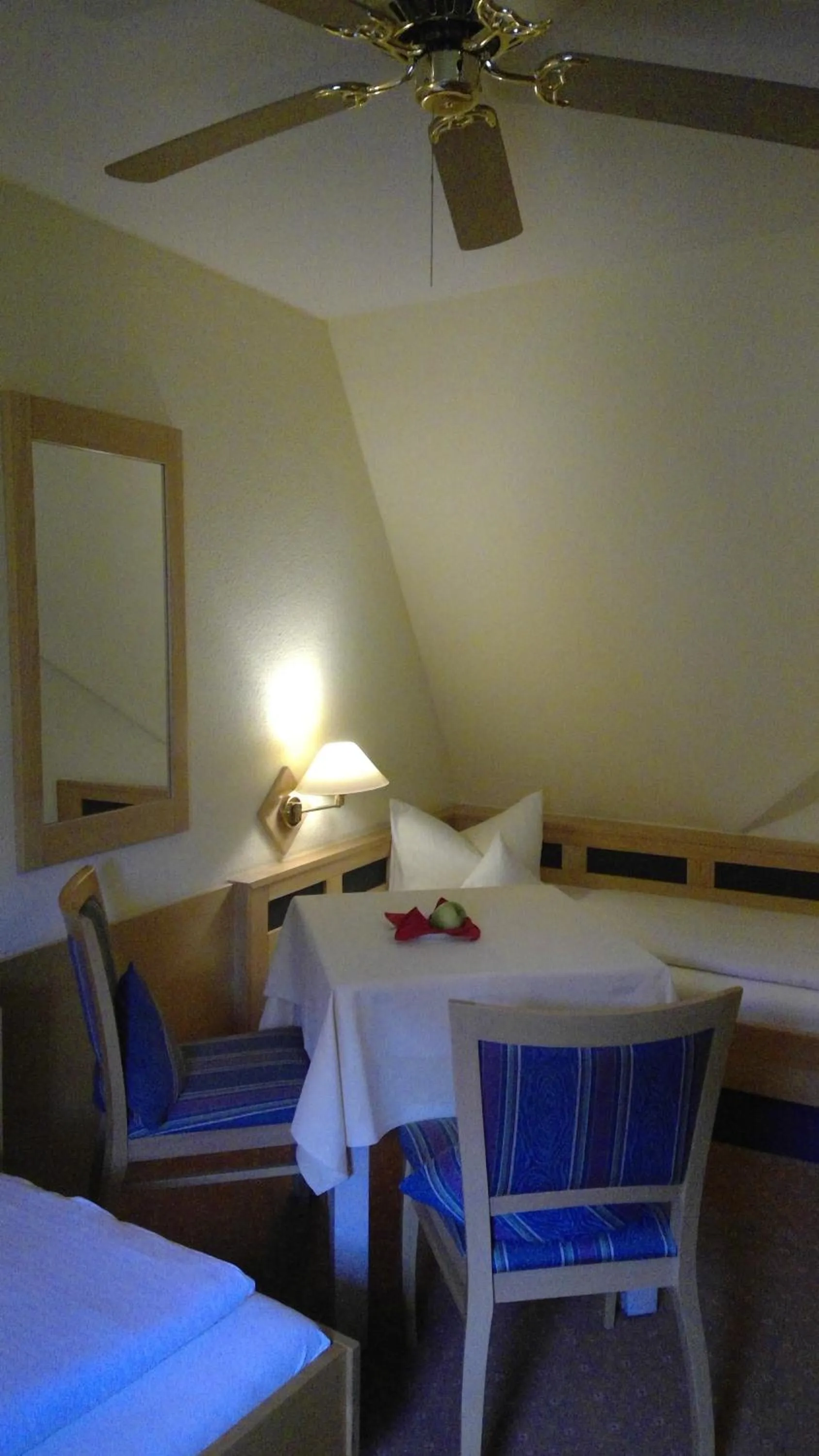 Bed in Hotel Augsburger Hof