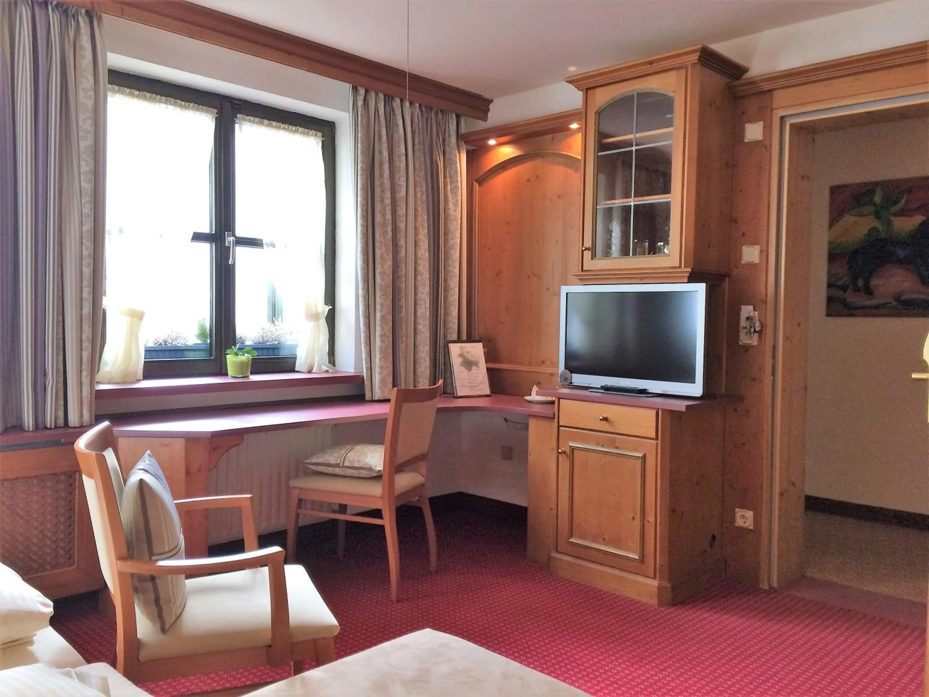 Photo of the whole room in Hotel Augsburger Hof