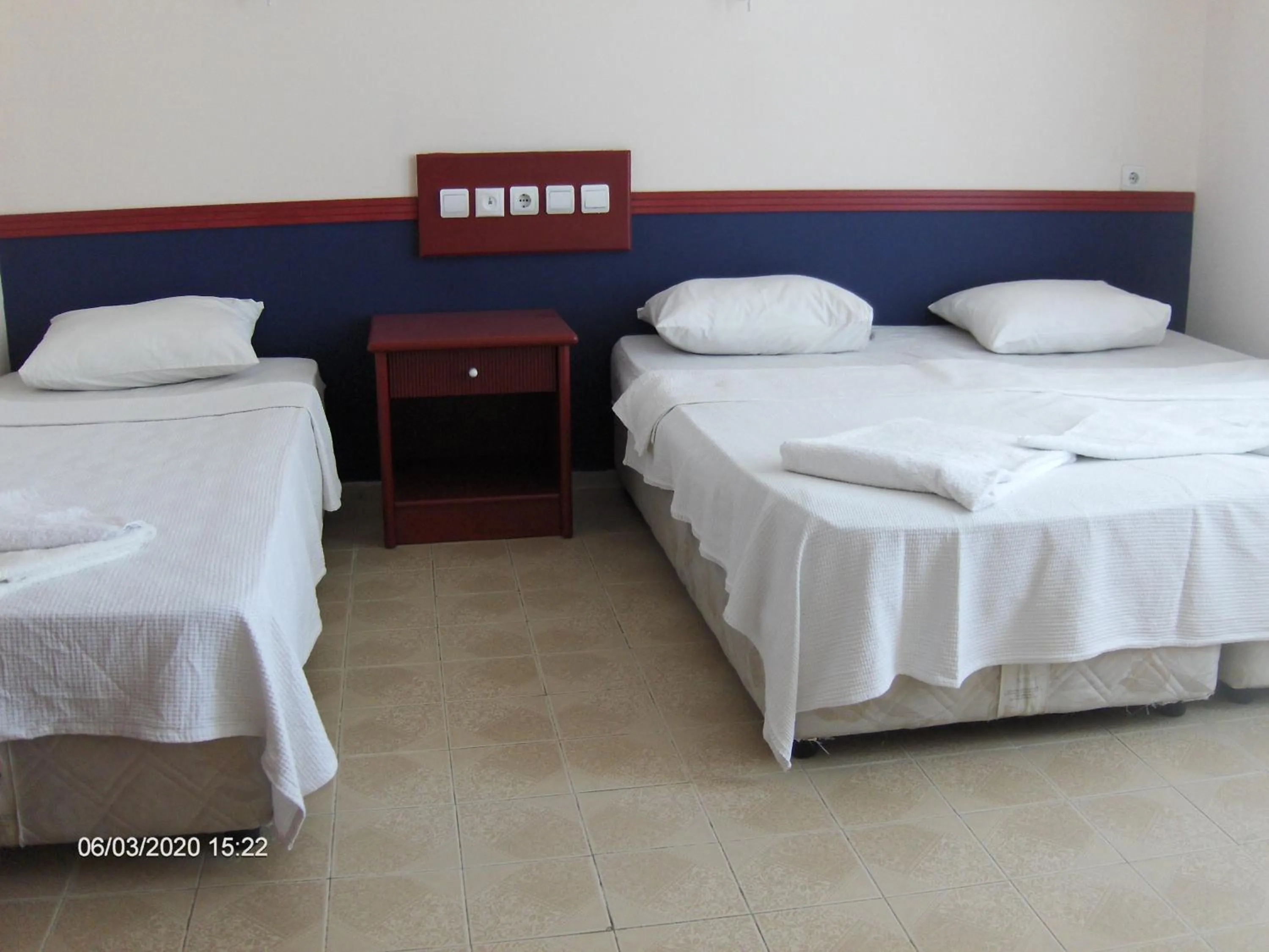 Photo of the whole room, Bed in Odessa Otel Avsallar