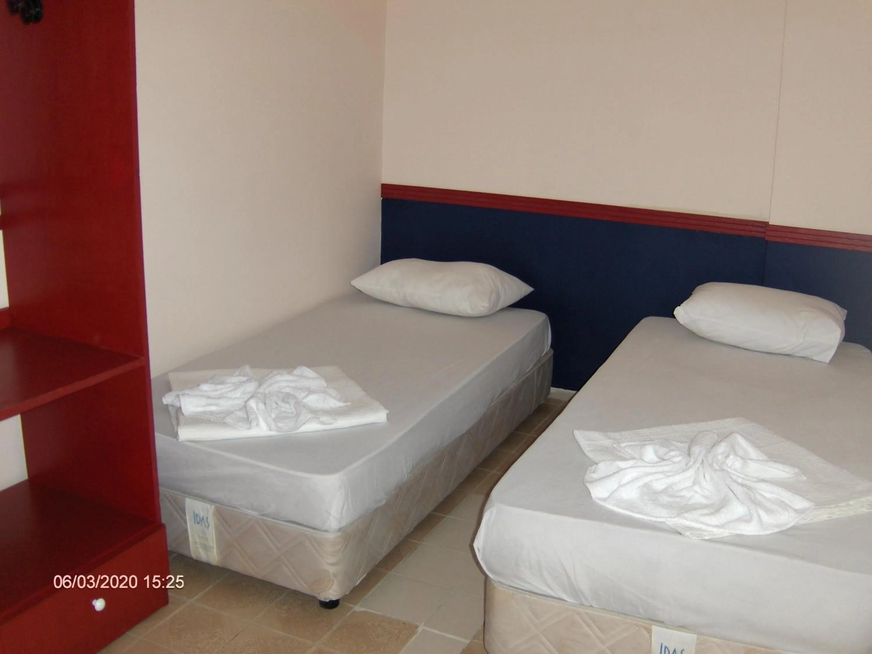 Photo of the whole room, Bed in Odessa Otel Avsallar