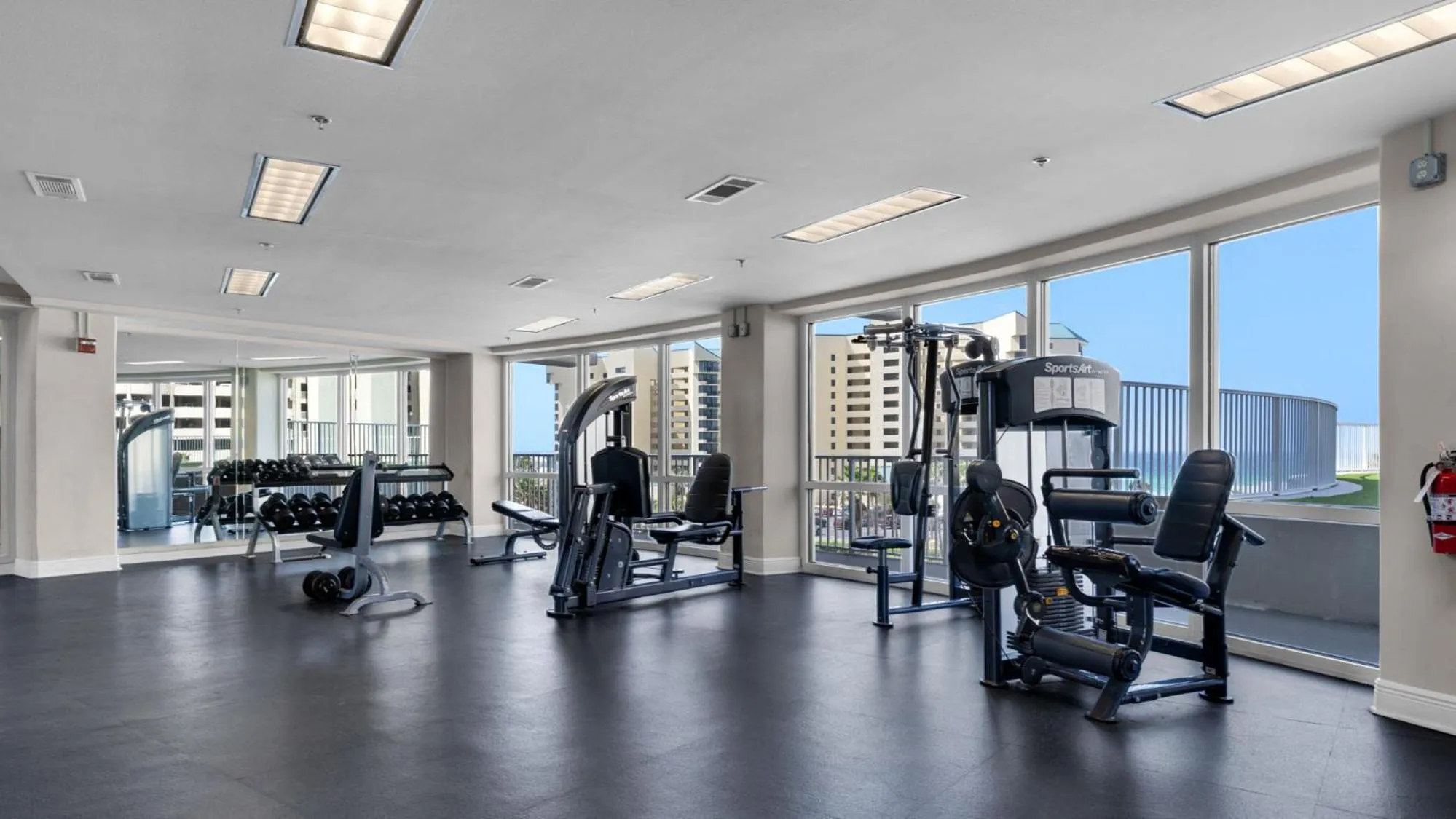 Laketown Wharf 335! 1 BD, 2 Bathroom with Amazing Amenities