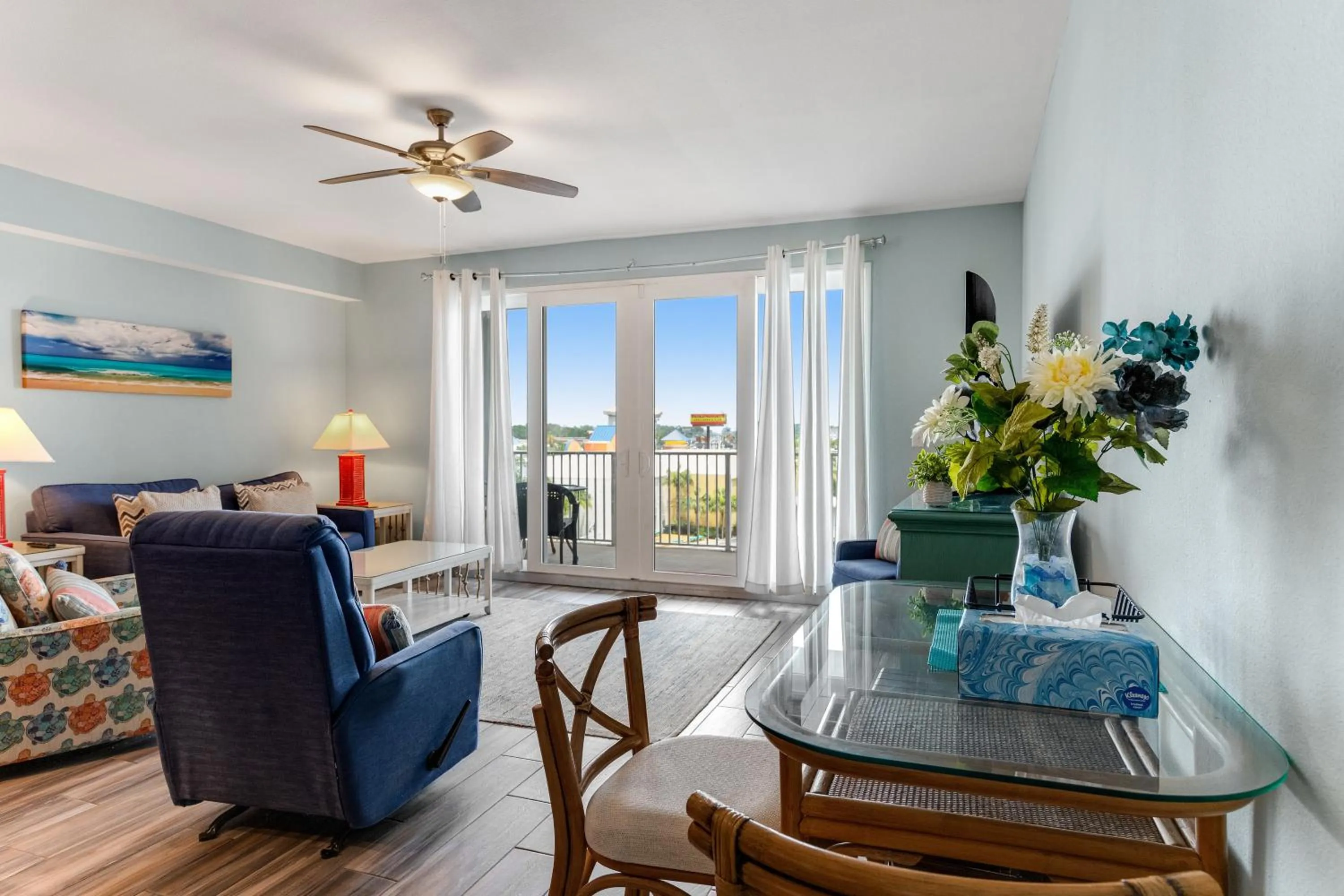 Laketown Wharf 335! 1 BD, 2 Bathroom with Amazing Amenities