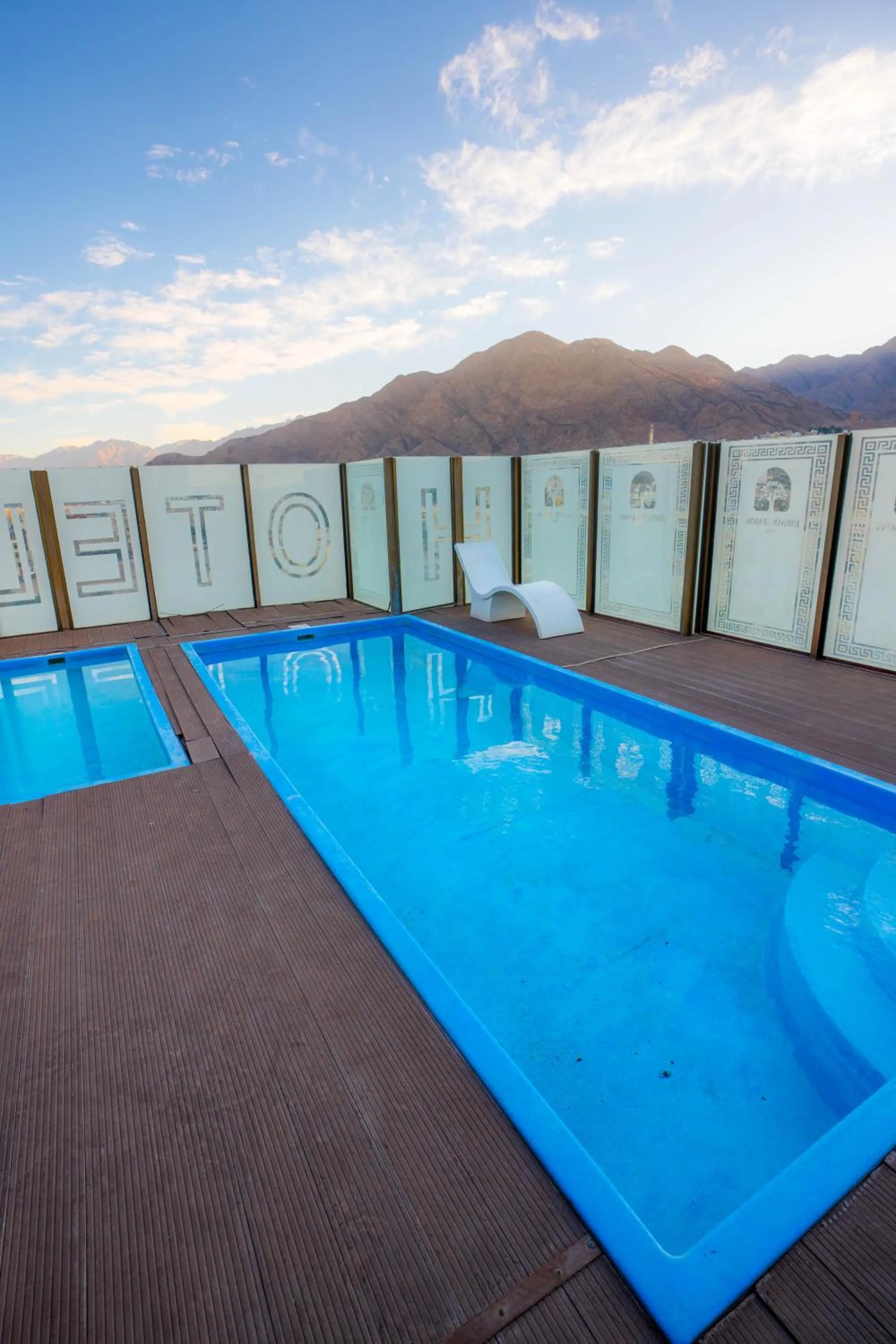 Day in Jordan Seasons Hotel