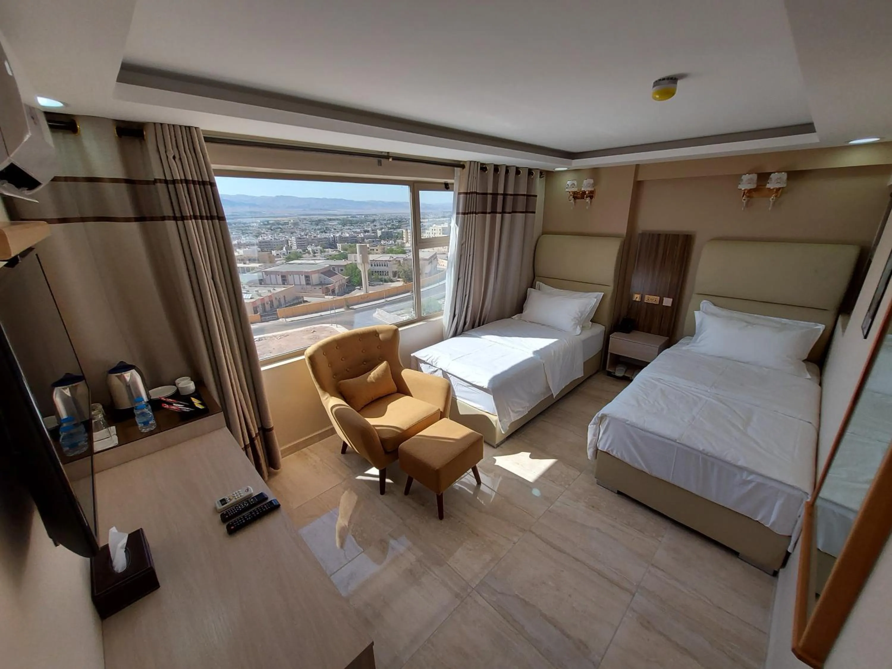 City view, Bed in Jordan Seasons Hotel