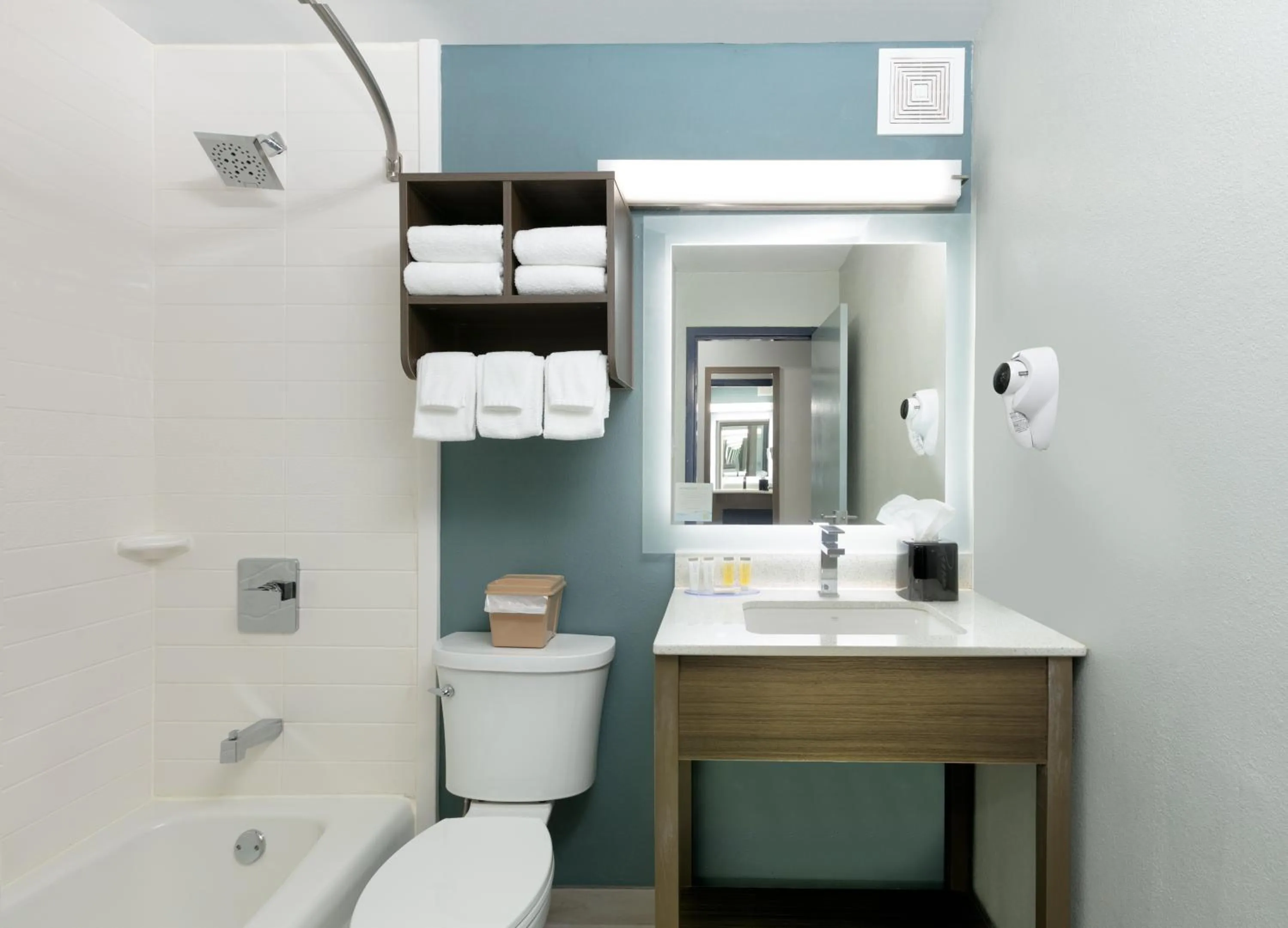 Toilet in Baymont by Wyndham Chattanooga Eastridge