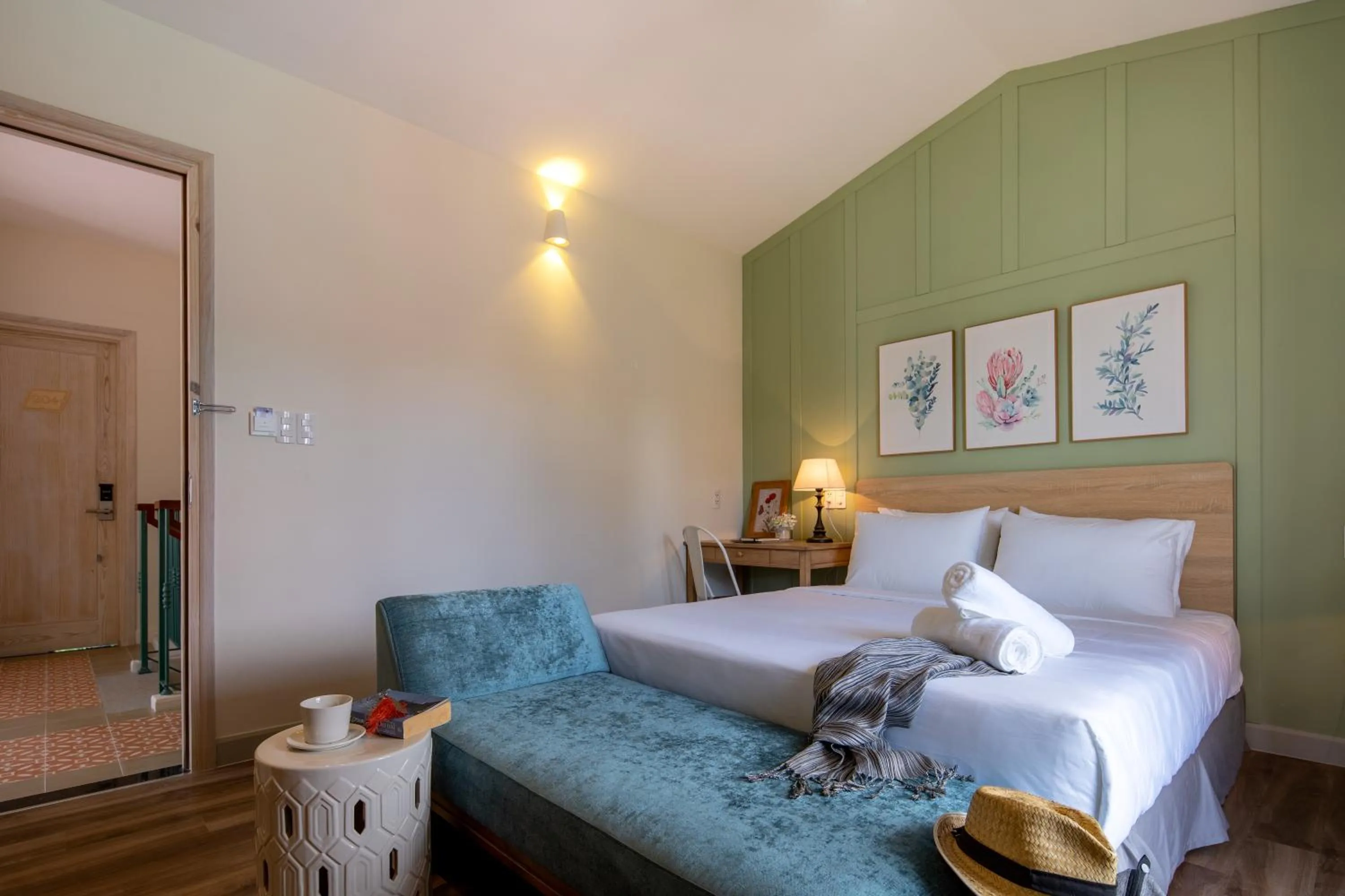 Bedroom, Bed in La Em Boutique Villa