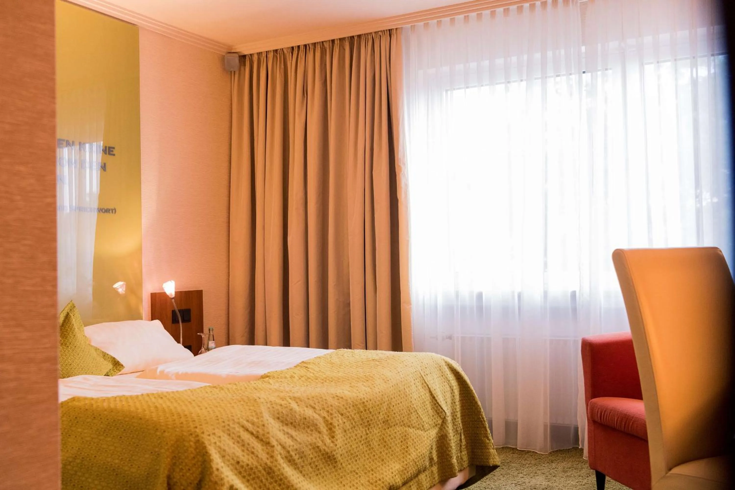 Bedroom, Bed in Atrium Hotel Mainz