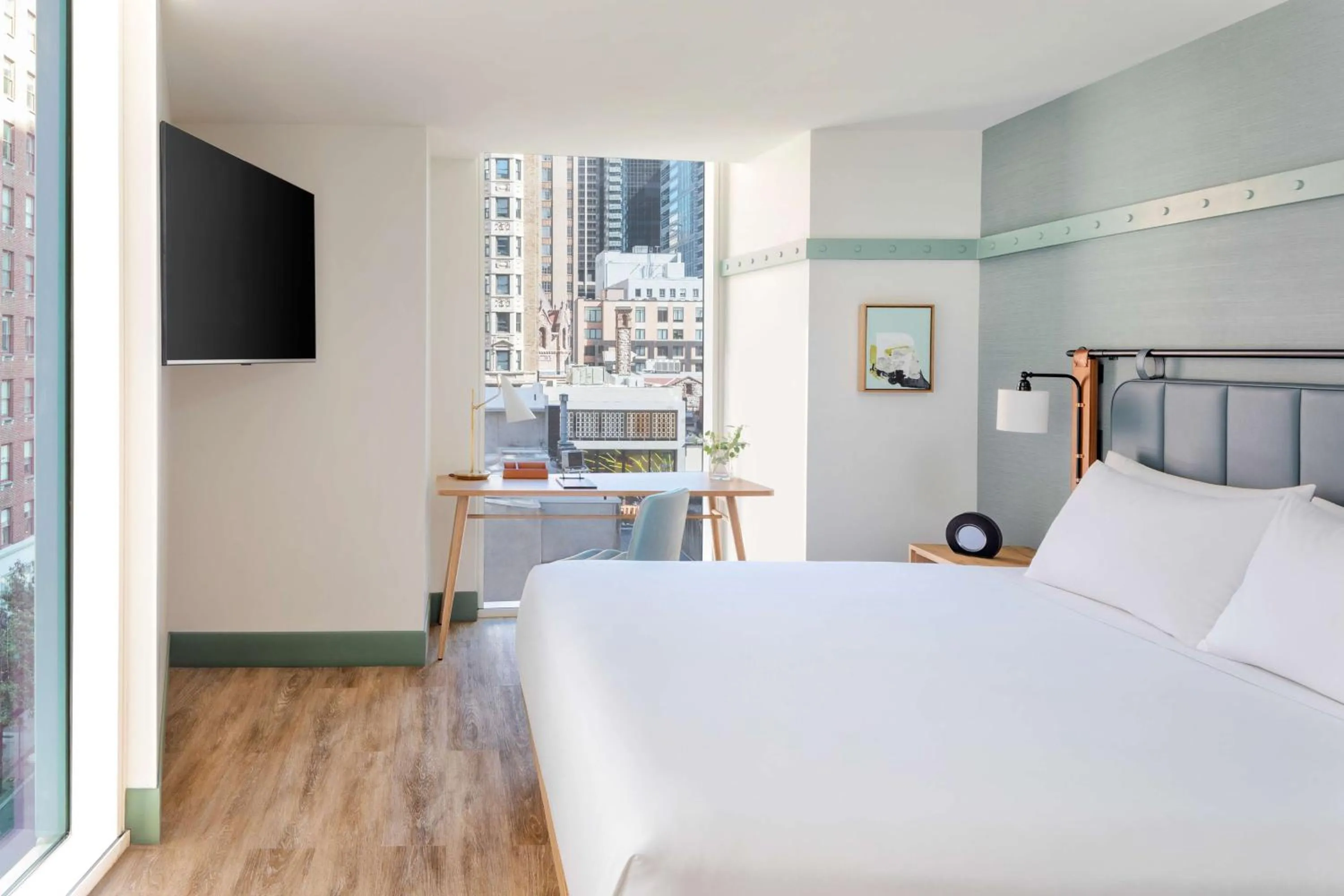 Photo of the whole room, Bed in Hyatt Centric Center City Philadelphia