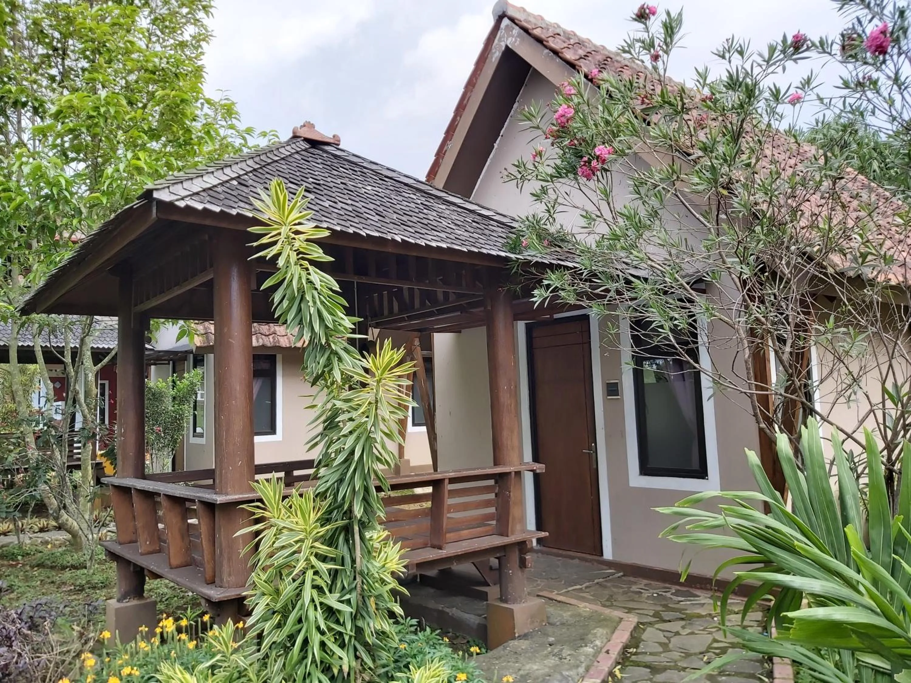 Property building in Degung Hillside