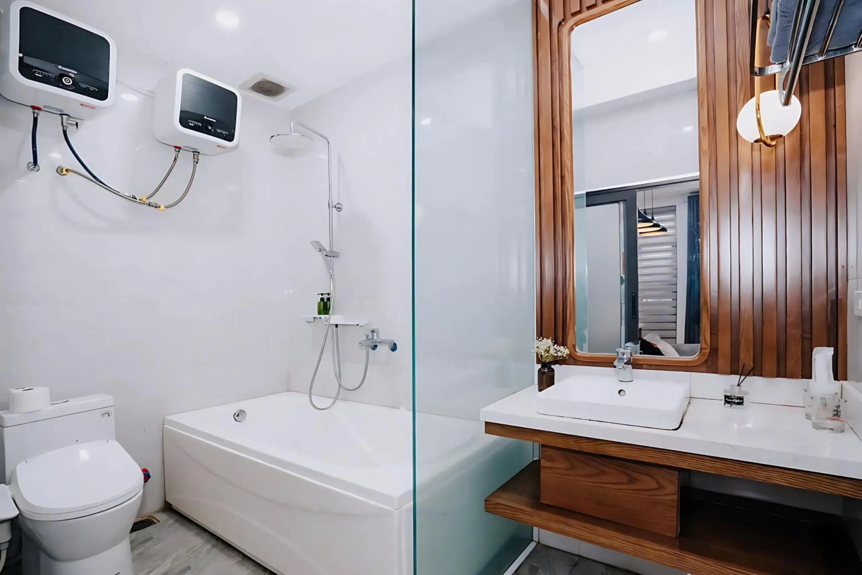 Shower in Merci Vinhomes Imperia Hai Phong
