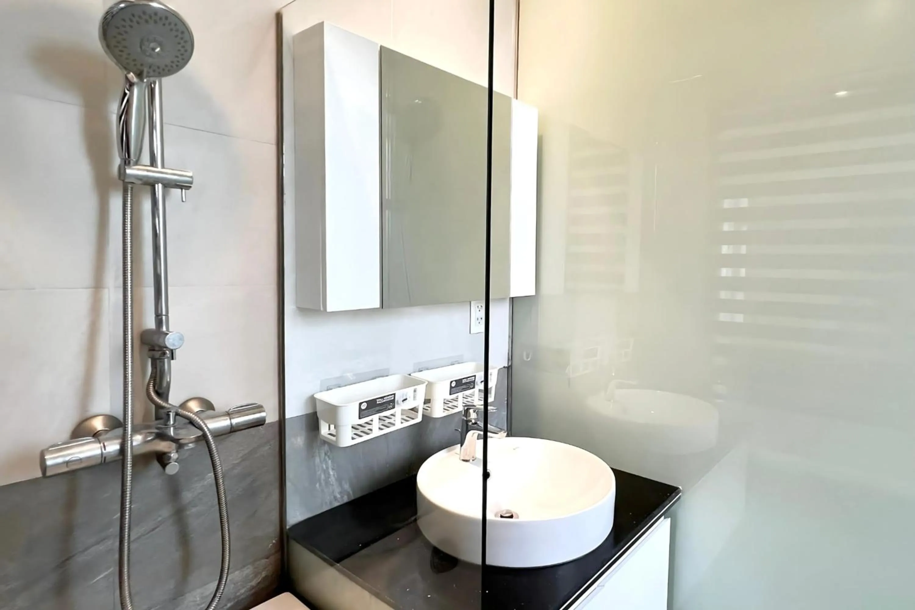 Shower in Merci Vinhomes Imperia Hai Phong