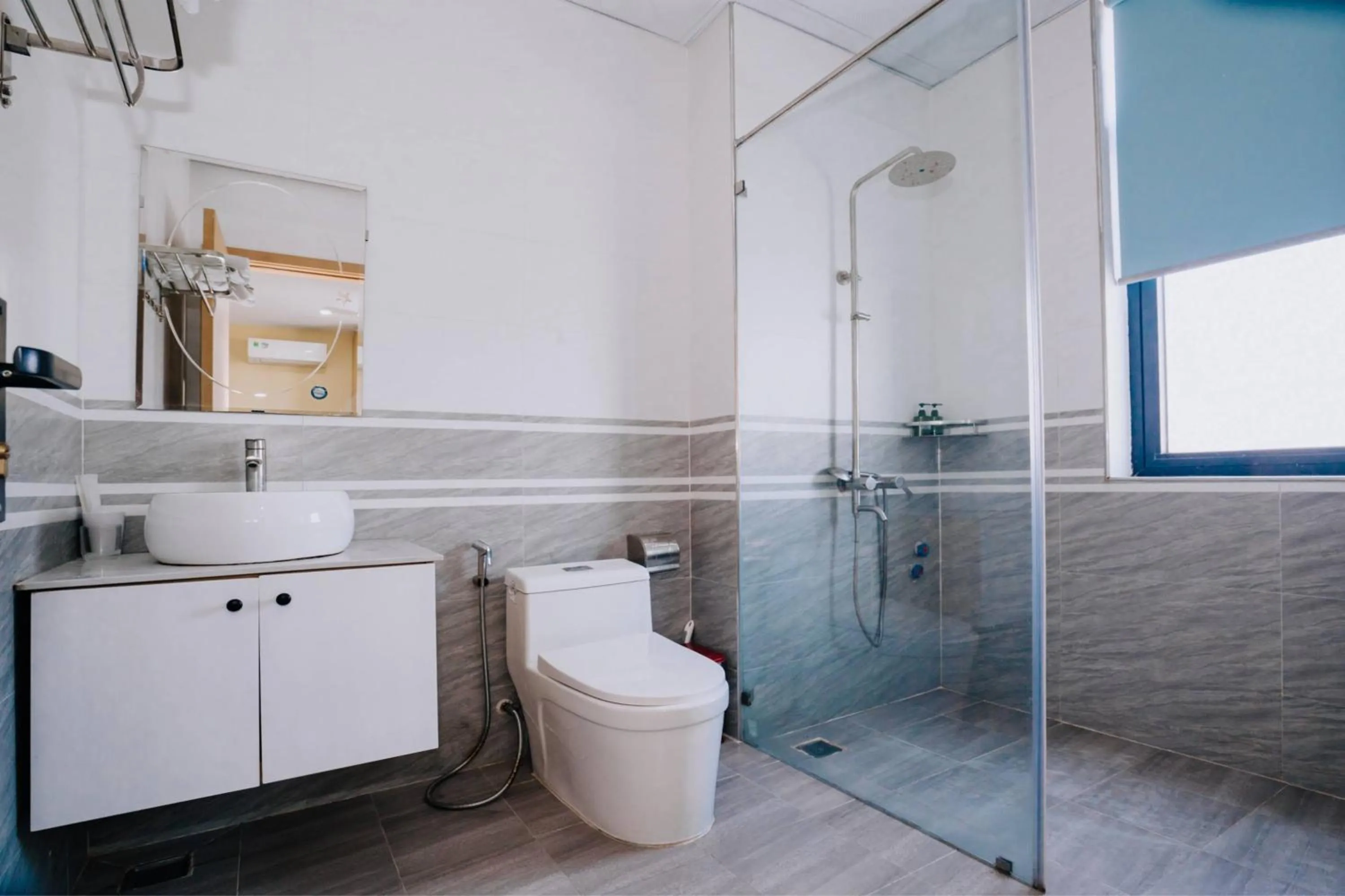 Shower in Merci Vinhomes Imperia Hai Phong