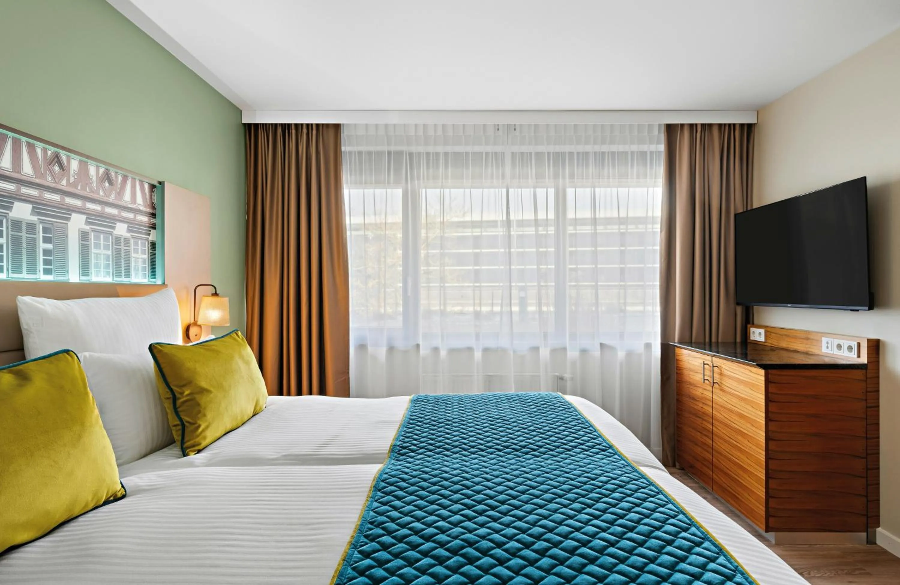 Photo of the whole room, Bed in Leonardo Hotel Esslingen