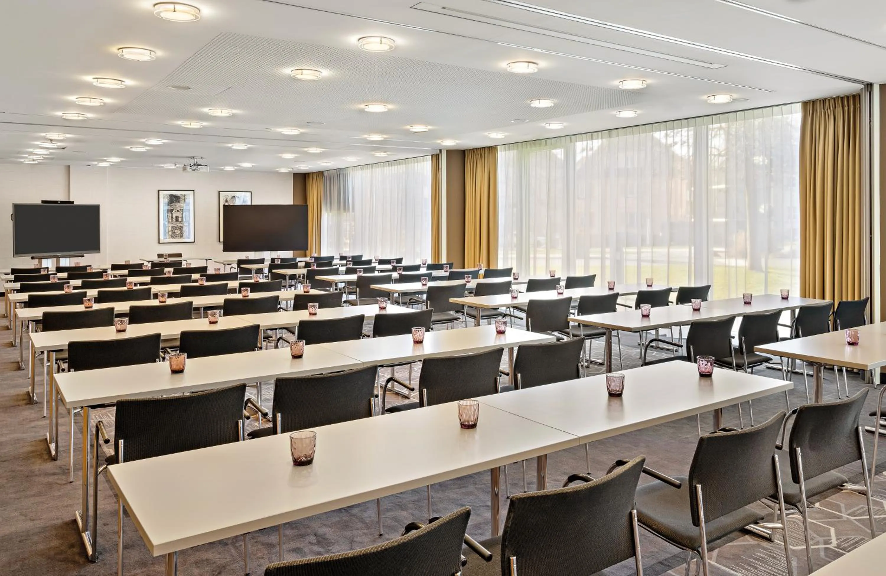 Meeting/conference room in Leonardo Hotel Esslingen