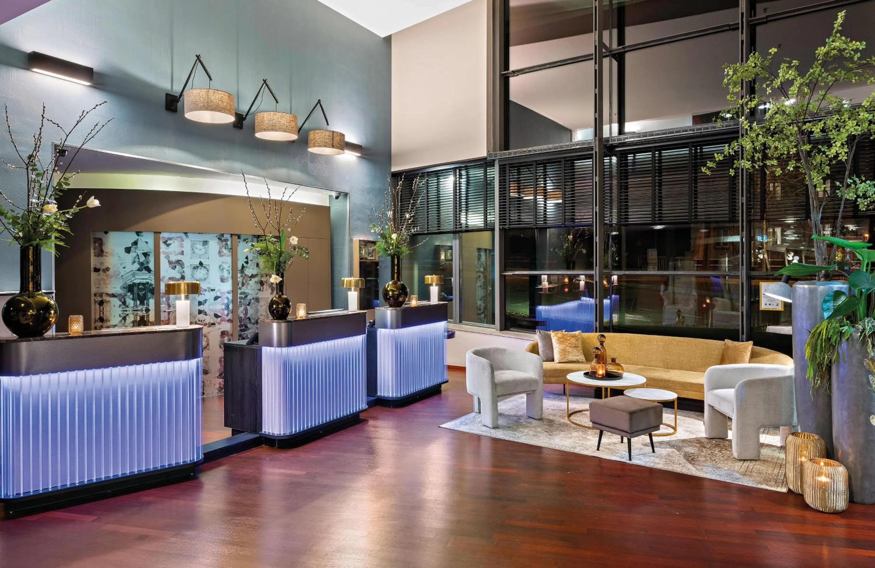 Lobby or reception in Leonardo Hotel Esslingen