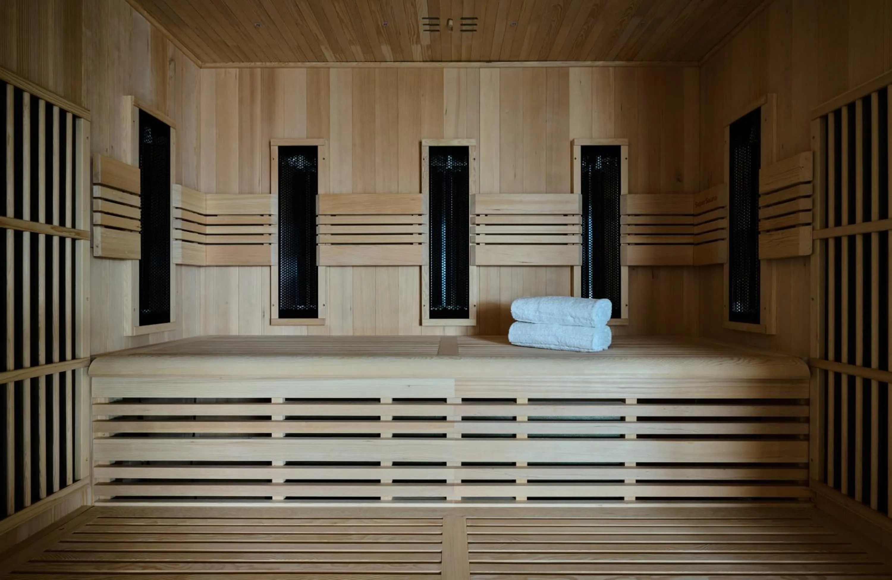 Sauna in Leonardo Hotel Esslingen