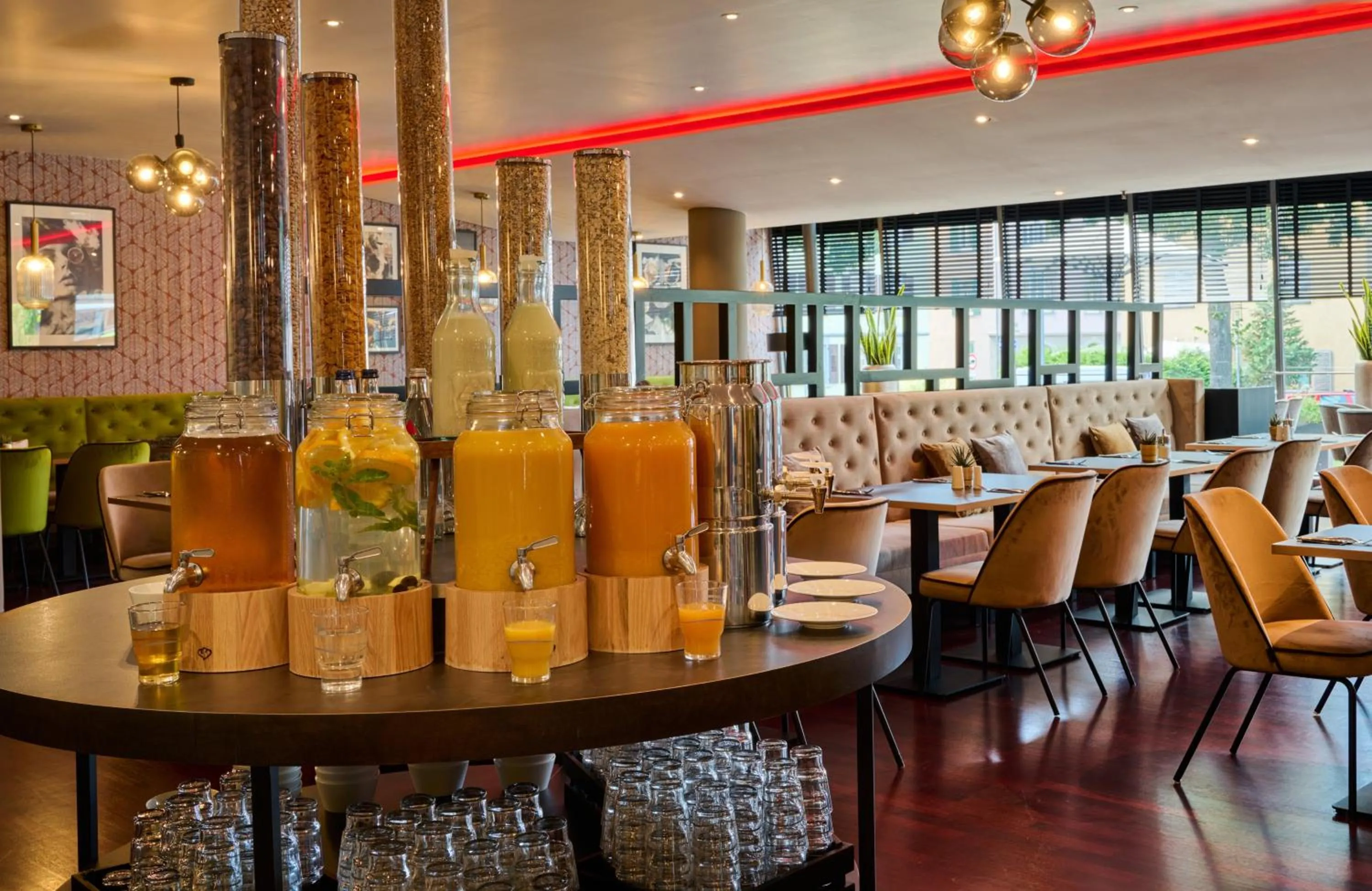 Restaurant/places to eat in Leonardo Hotel Esslingen