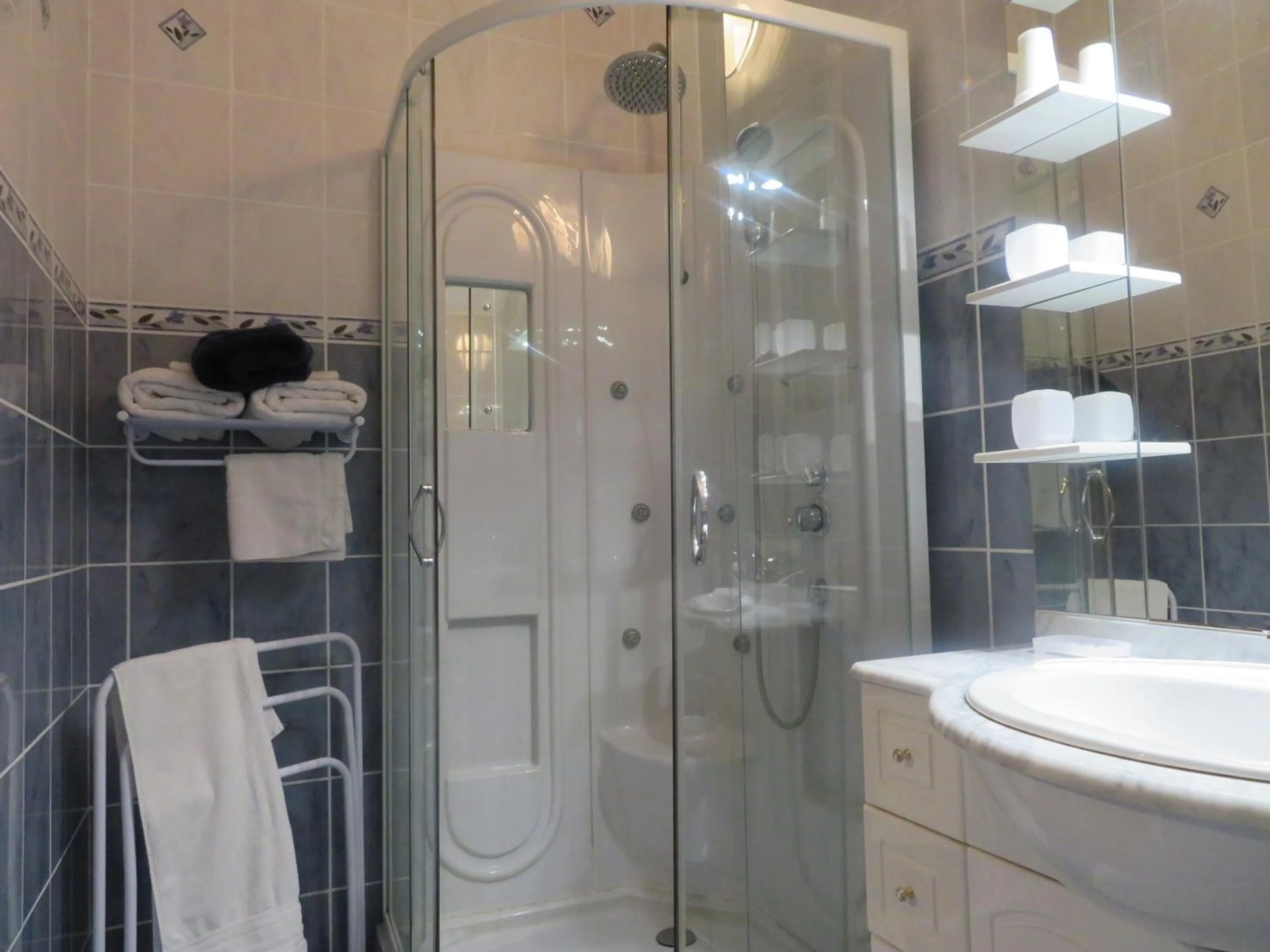 Shower in Murmure des buis