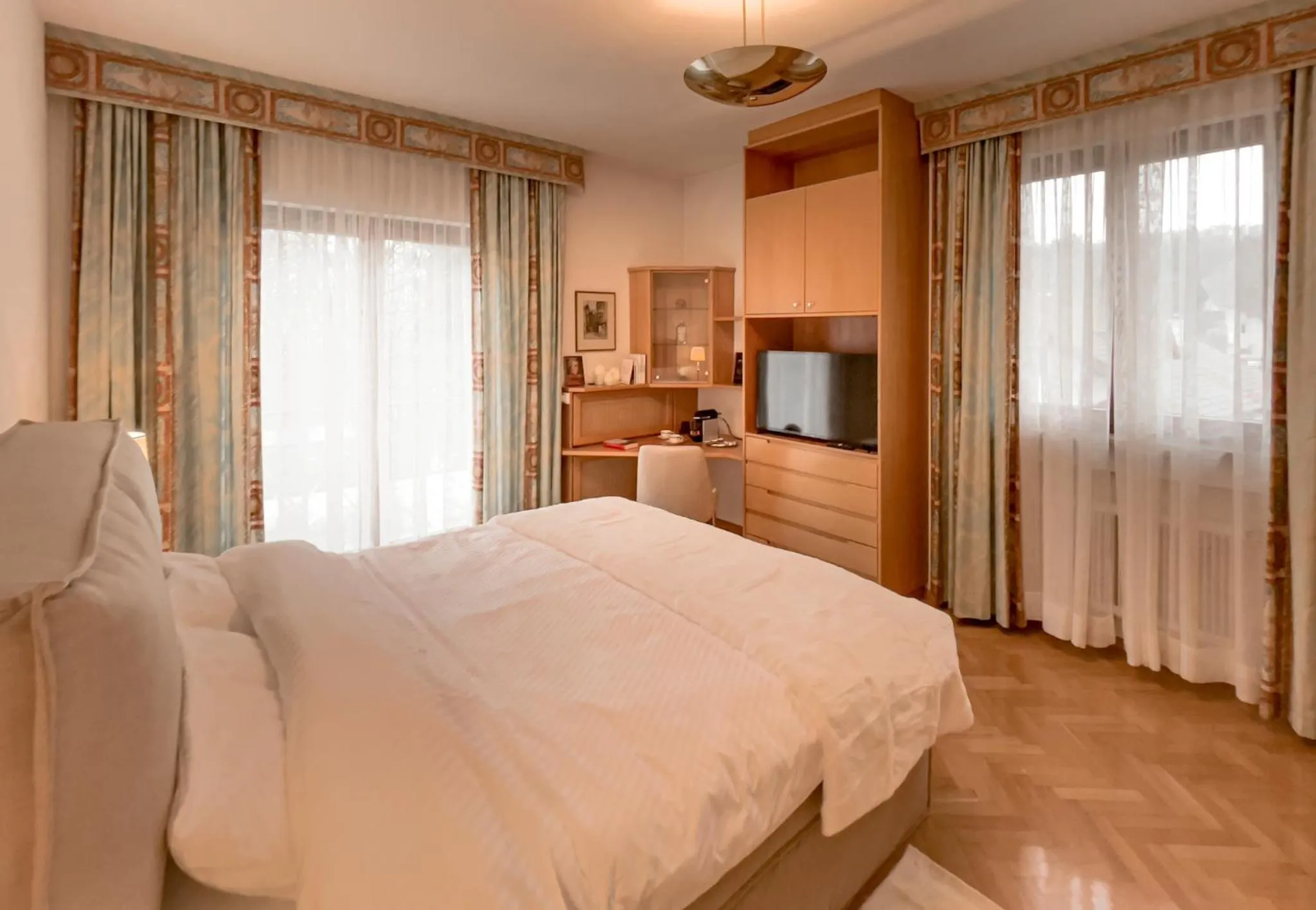 Photo of the whole room, Bed in Landhaus zu Kürenberg