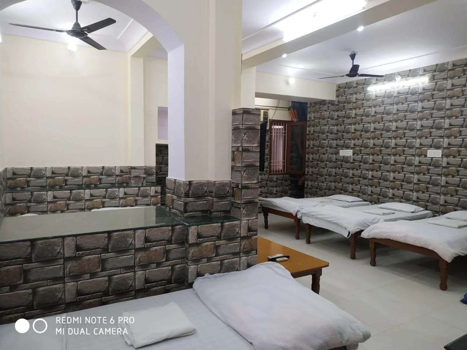 Bed in BOBY HOME STAY "BOBY MANSION" Jaipur