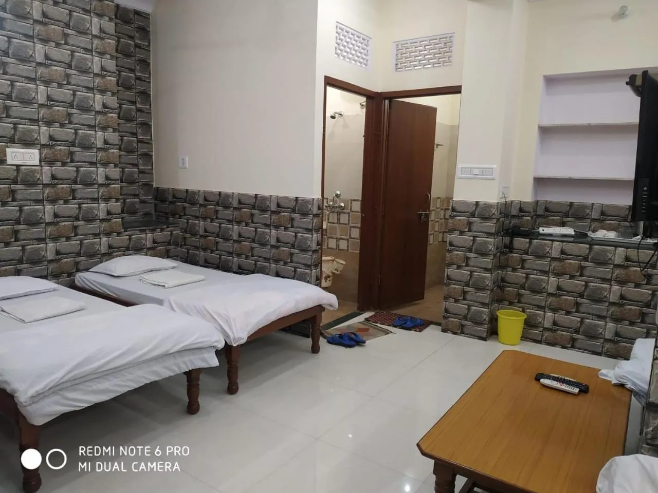 Bed in BOBY HOME STAY "BOBY MANSION" Jaipur