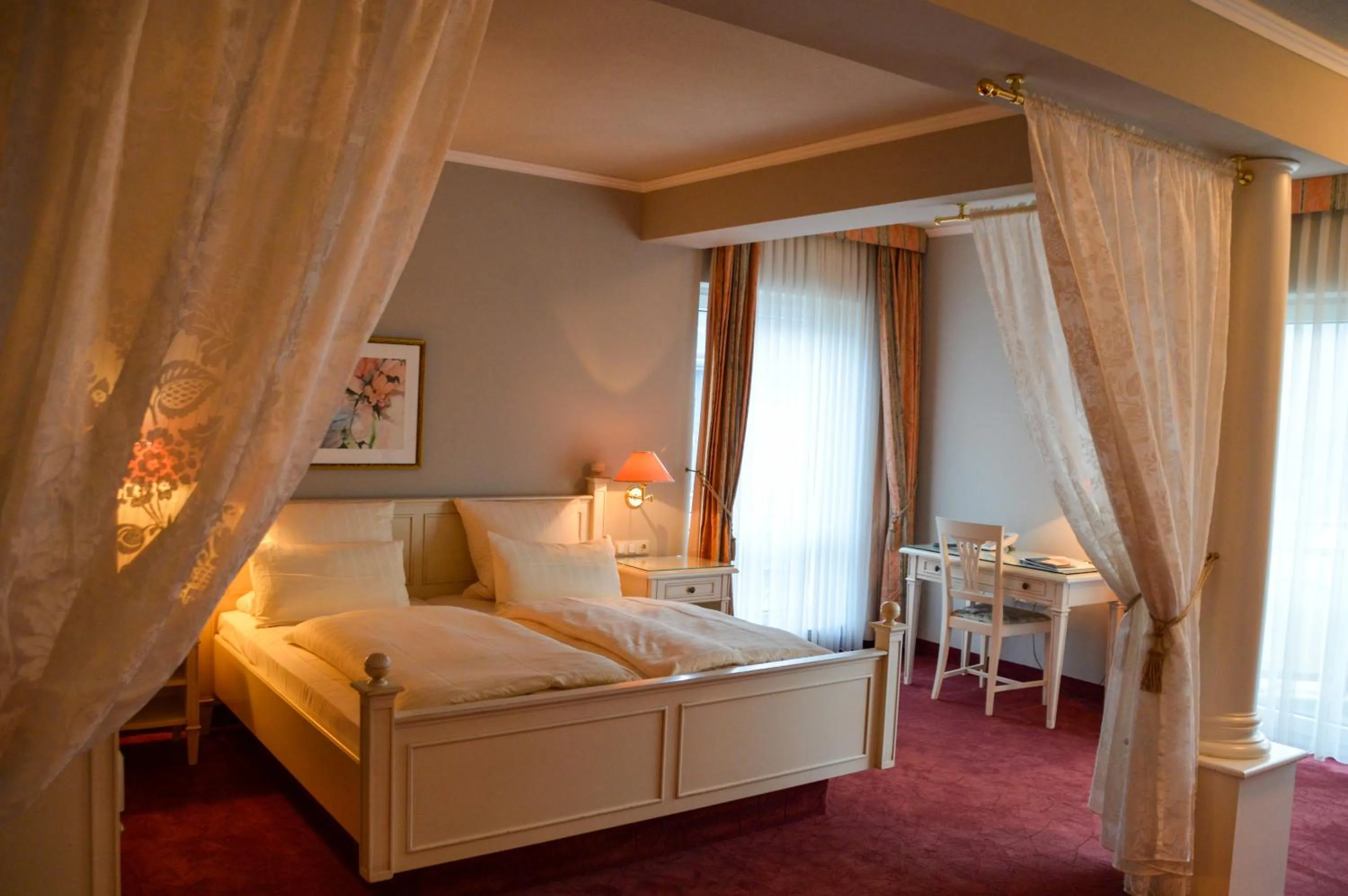 Photo of the whole room, Bed in Schloß-Hotel Petry