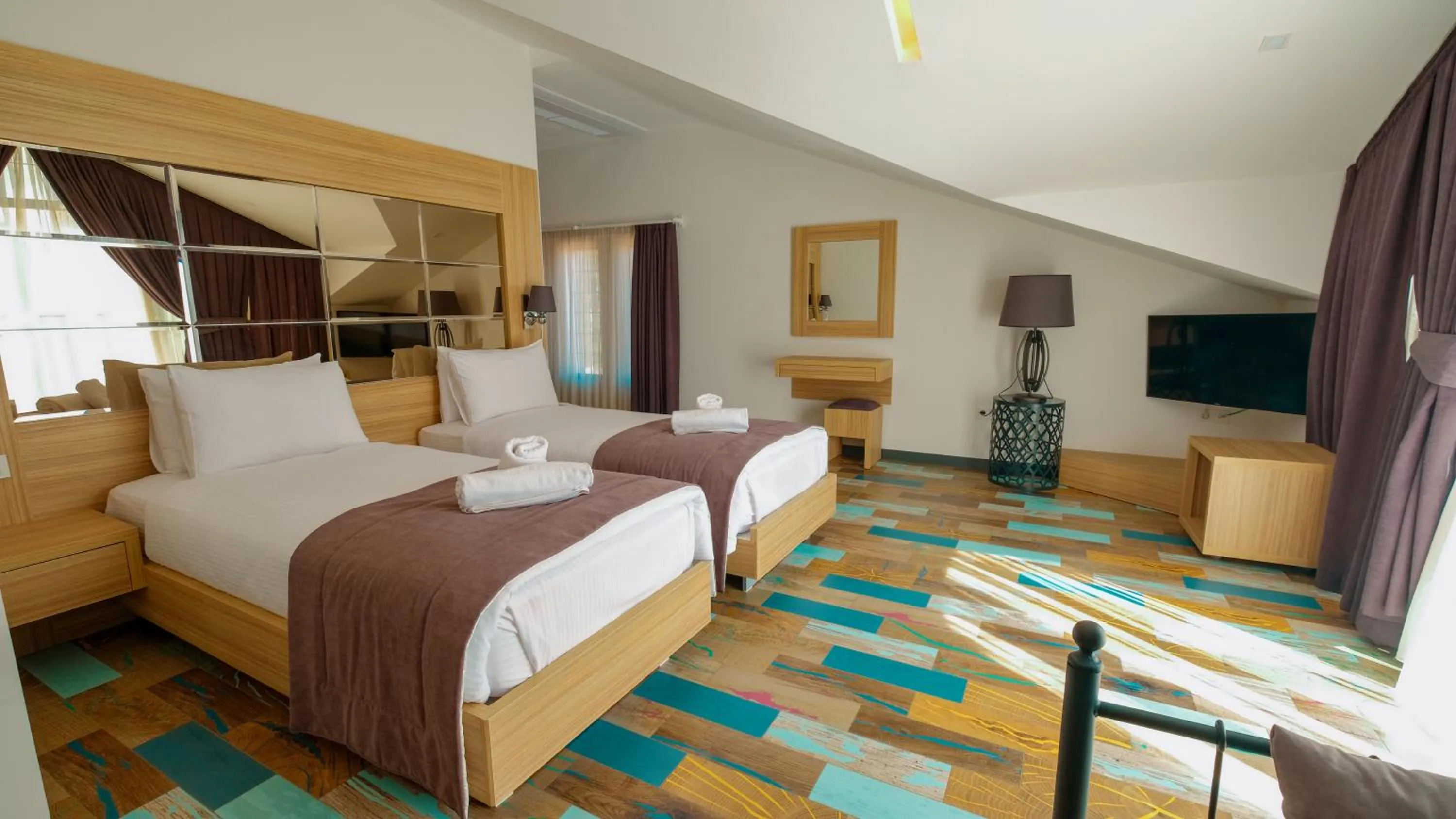 Photo of the whole room, Bed in Alesta Midtown