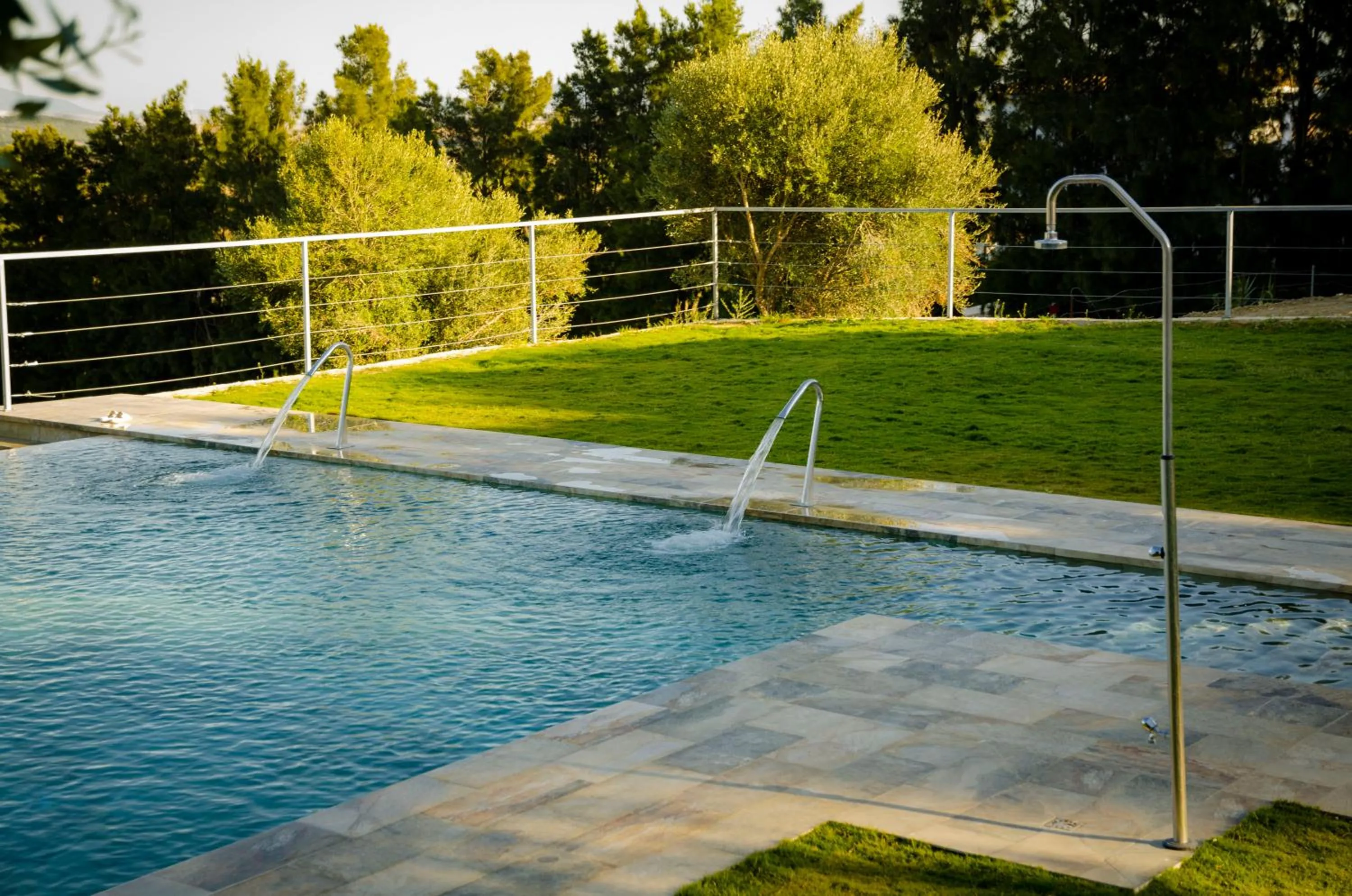 Garden in Hostal Restaurante Benalup Golf