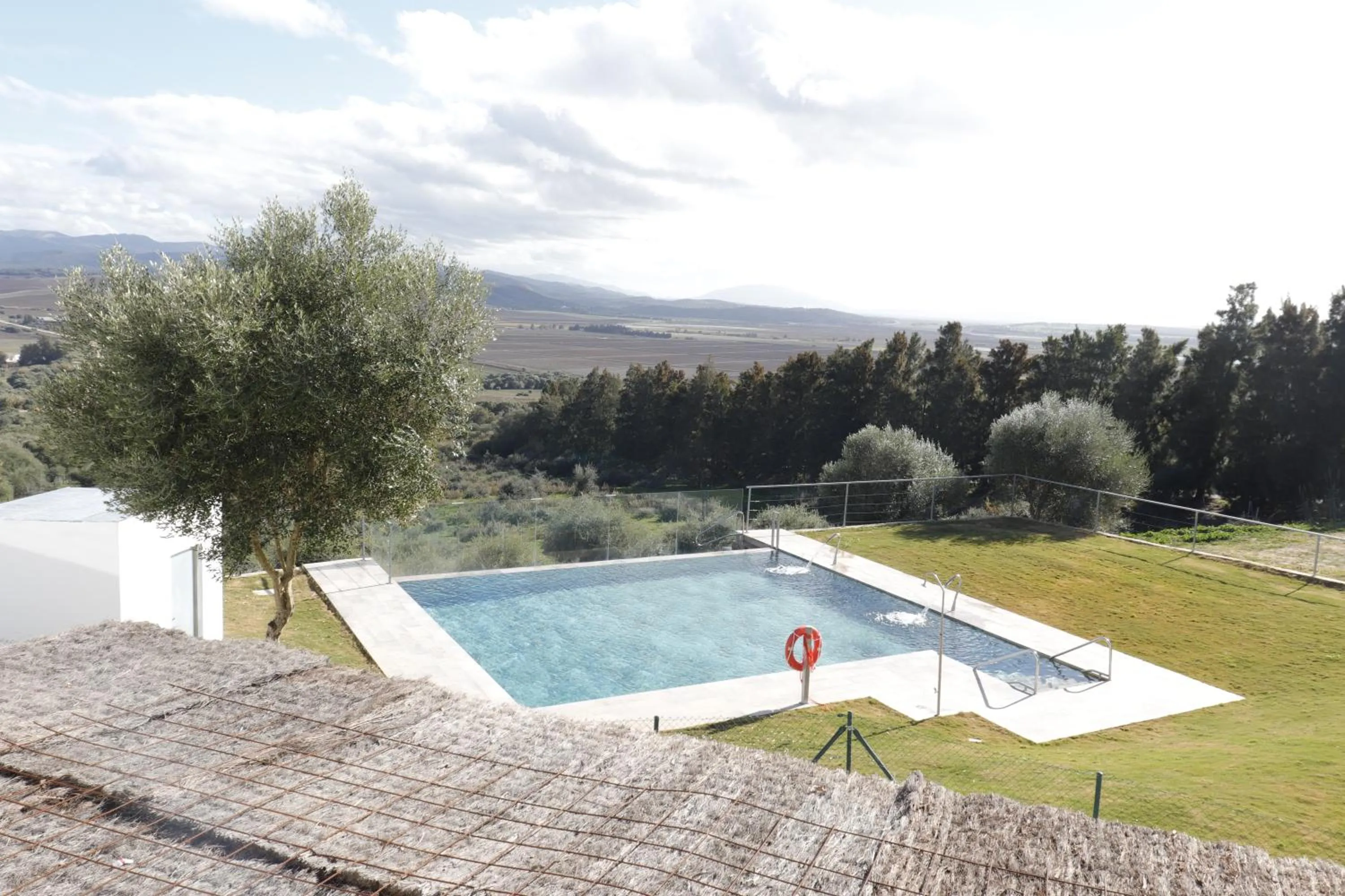 Garden in Hostal Restaurante Benalup Golf