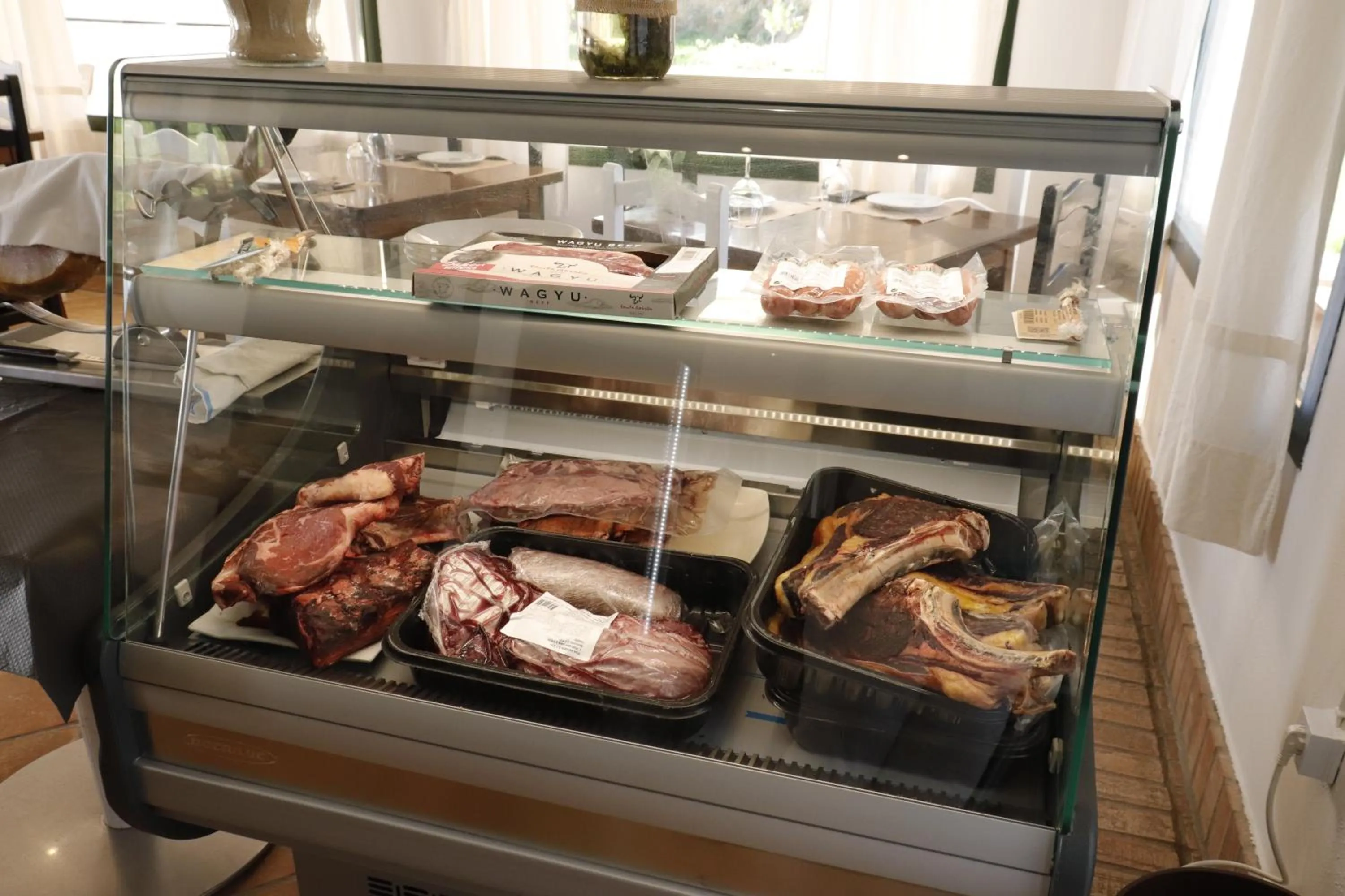 Food and drinks in Hostal Restaurante Benalup Golf