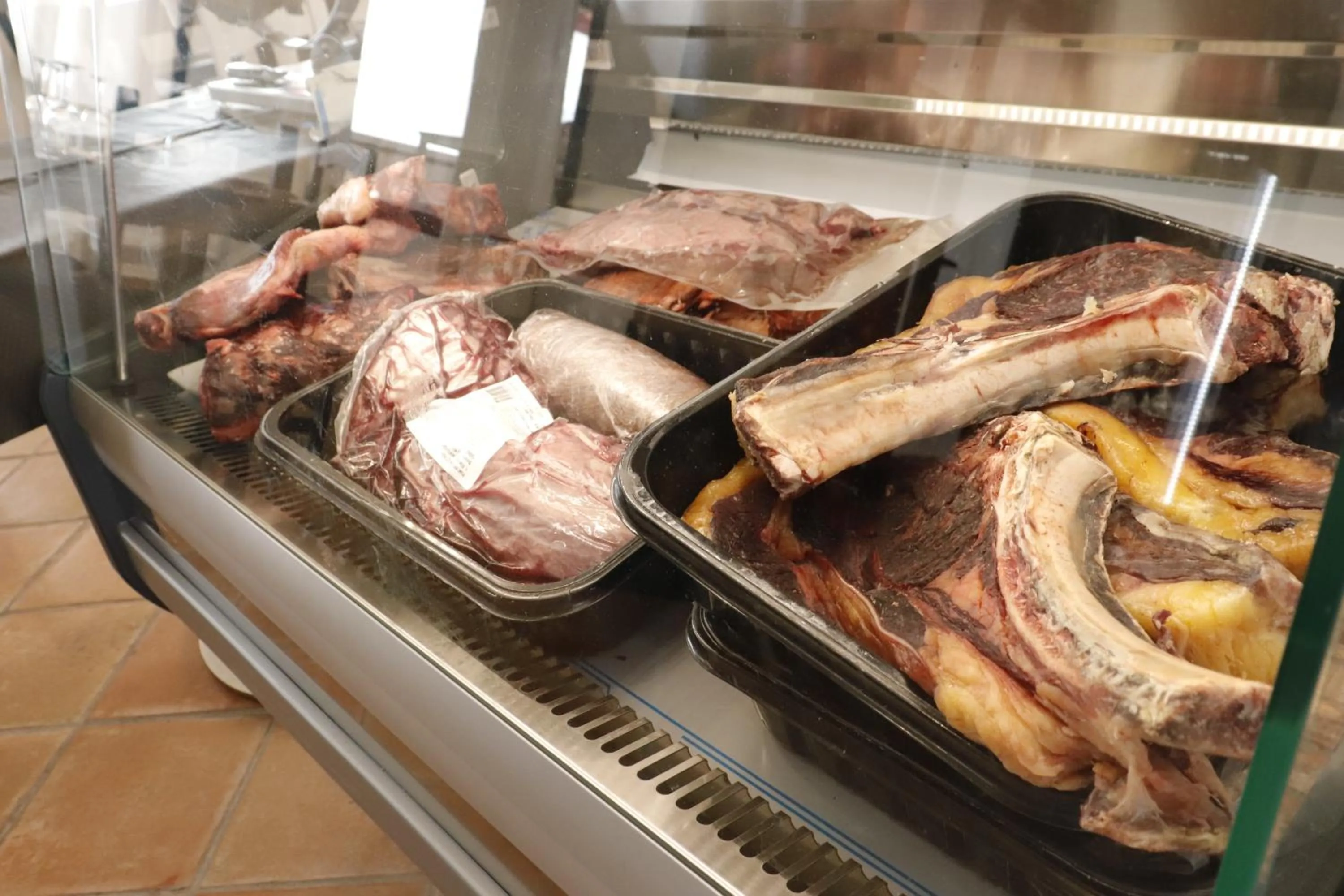 Food and drinks in Hostal Restaurante Benalup Golf