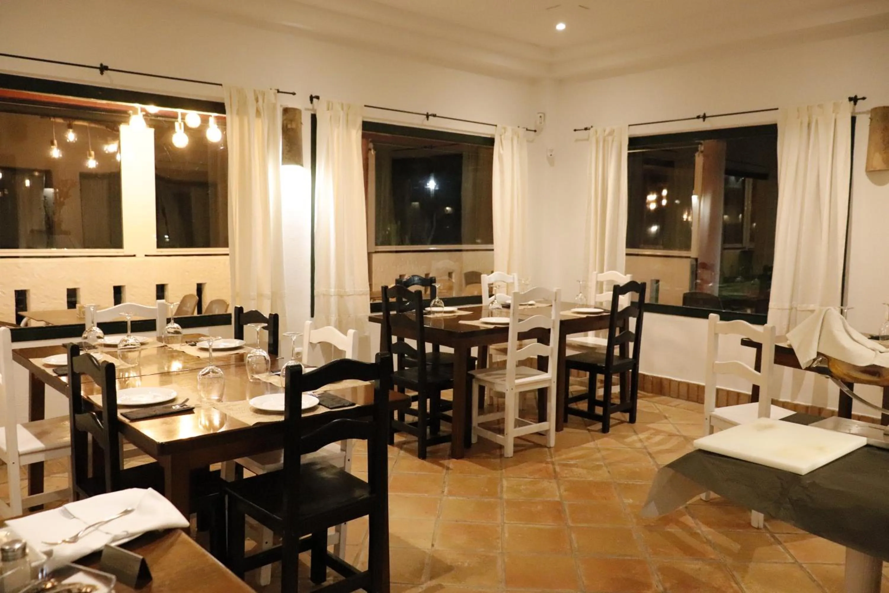 Restaurant/places to eat in Hostal Restaurante Benalup Golf