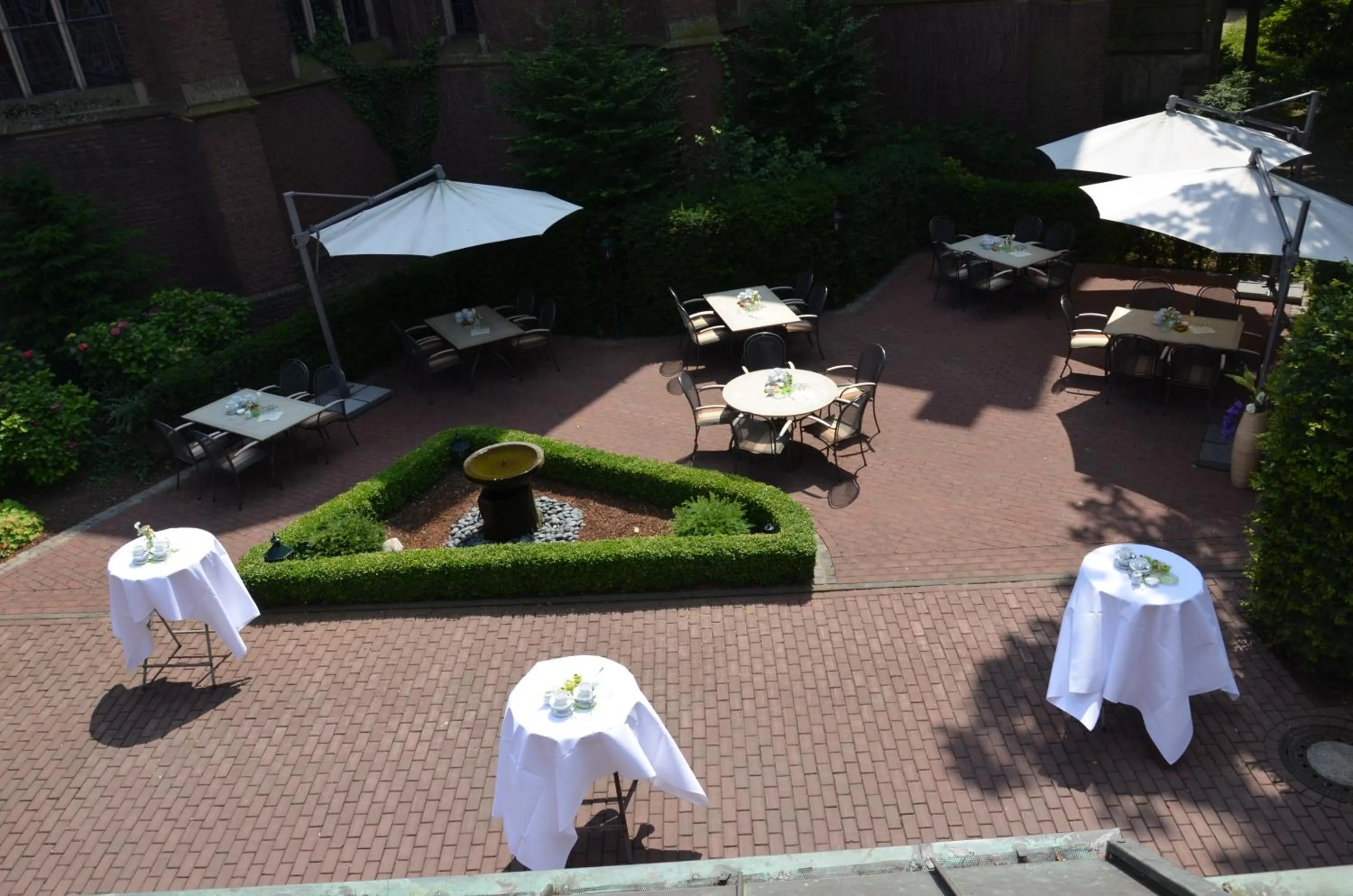 Patio in Hotel Josten