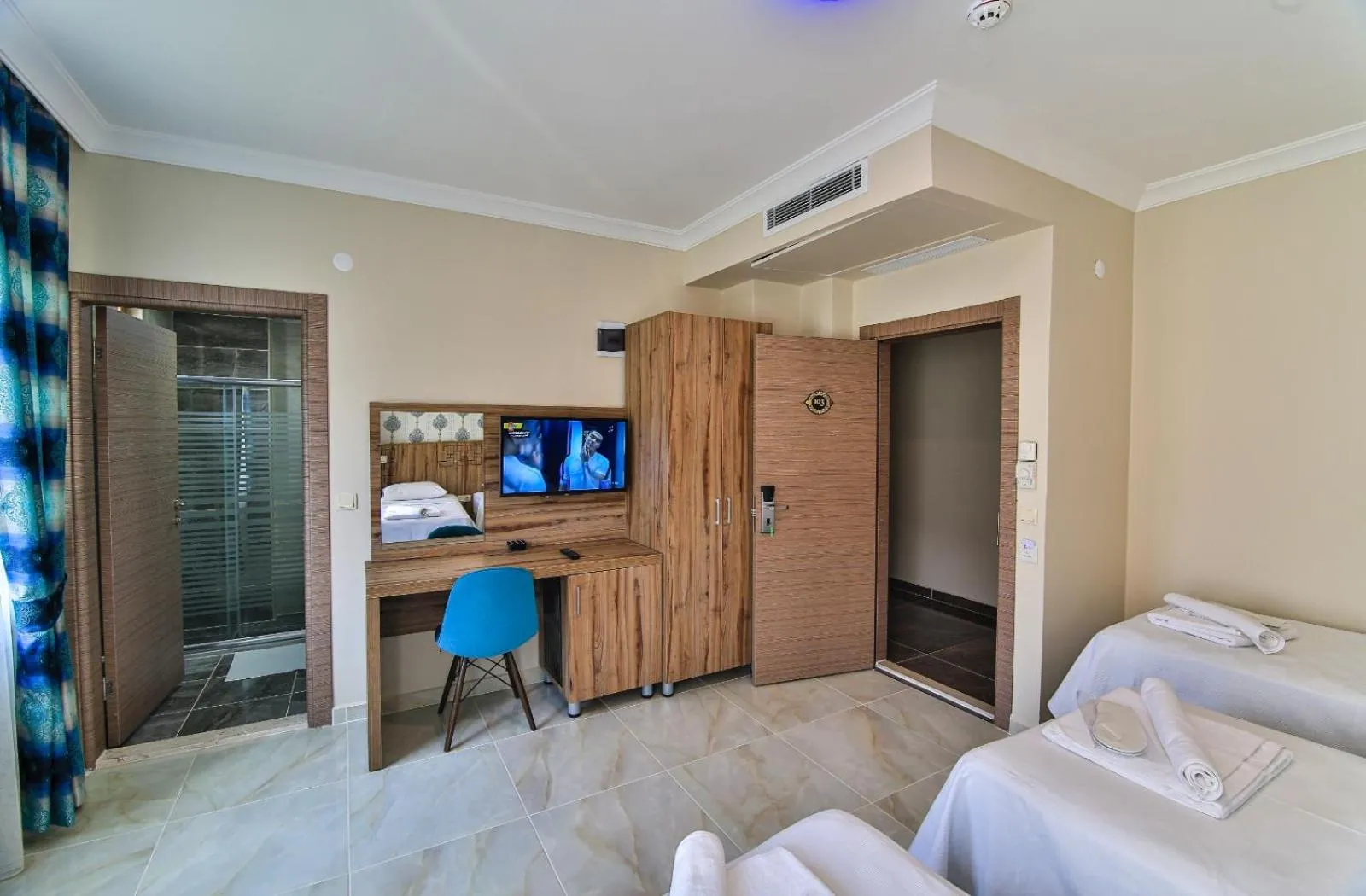 Toilet, Bed in Amasra Sunrise Otel