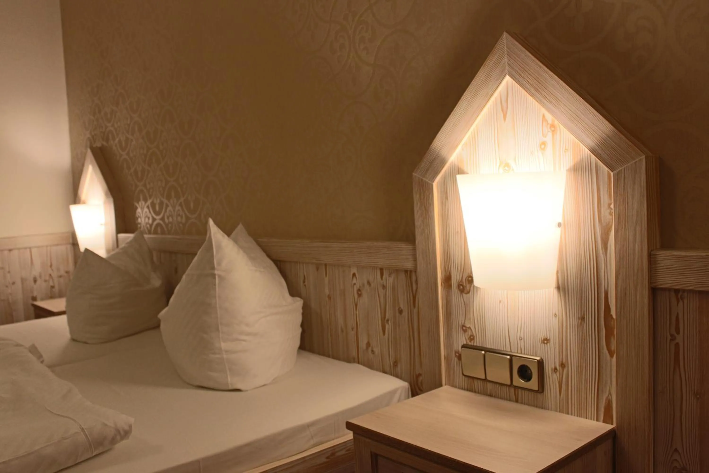 Decorative detail, Bed in Central-Hotel