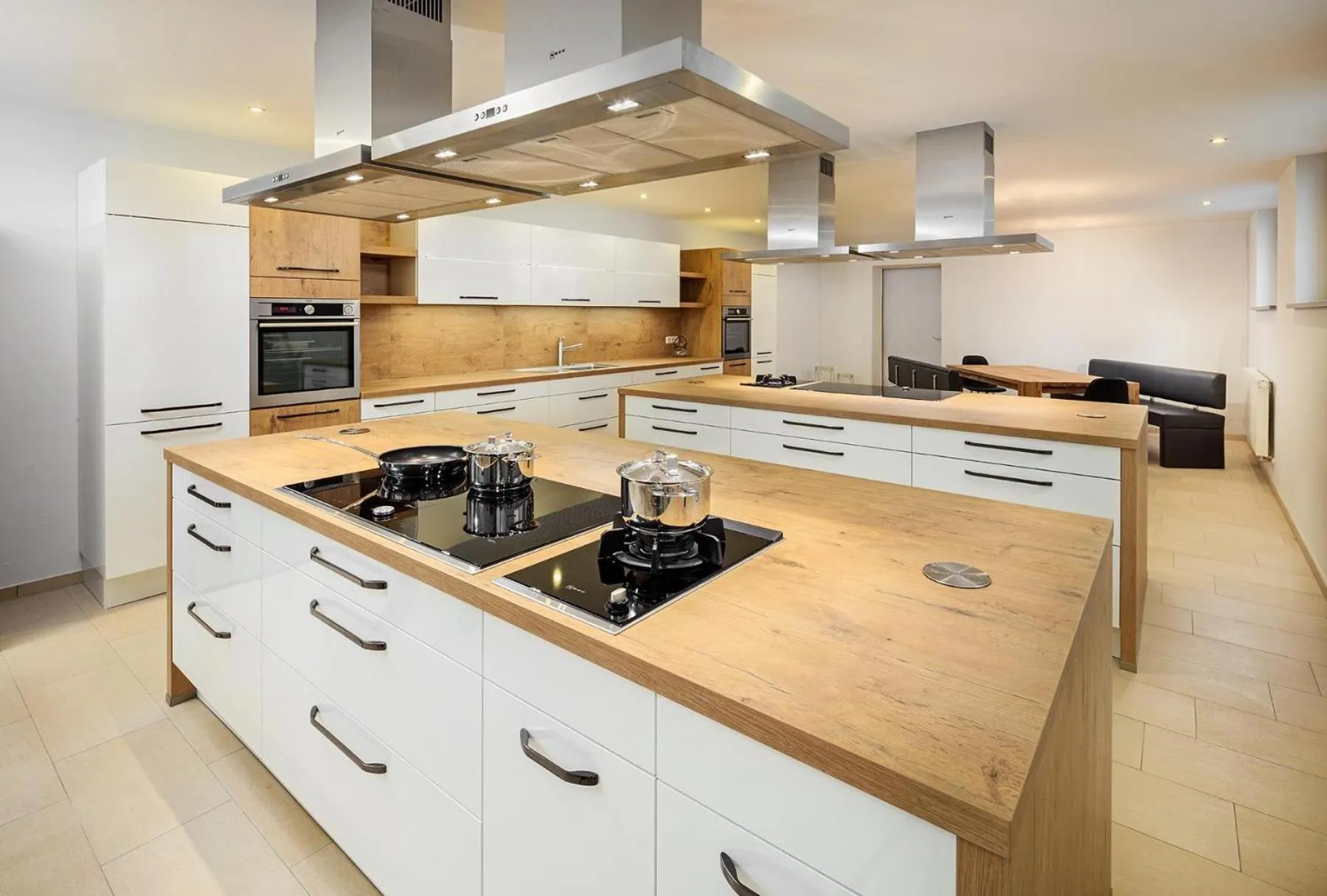 Communal kitchen in Ringhotel Sonneck