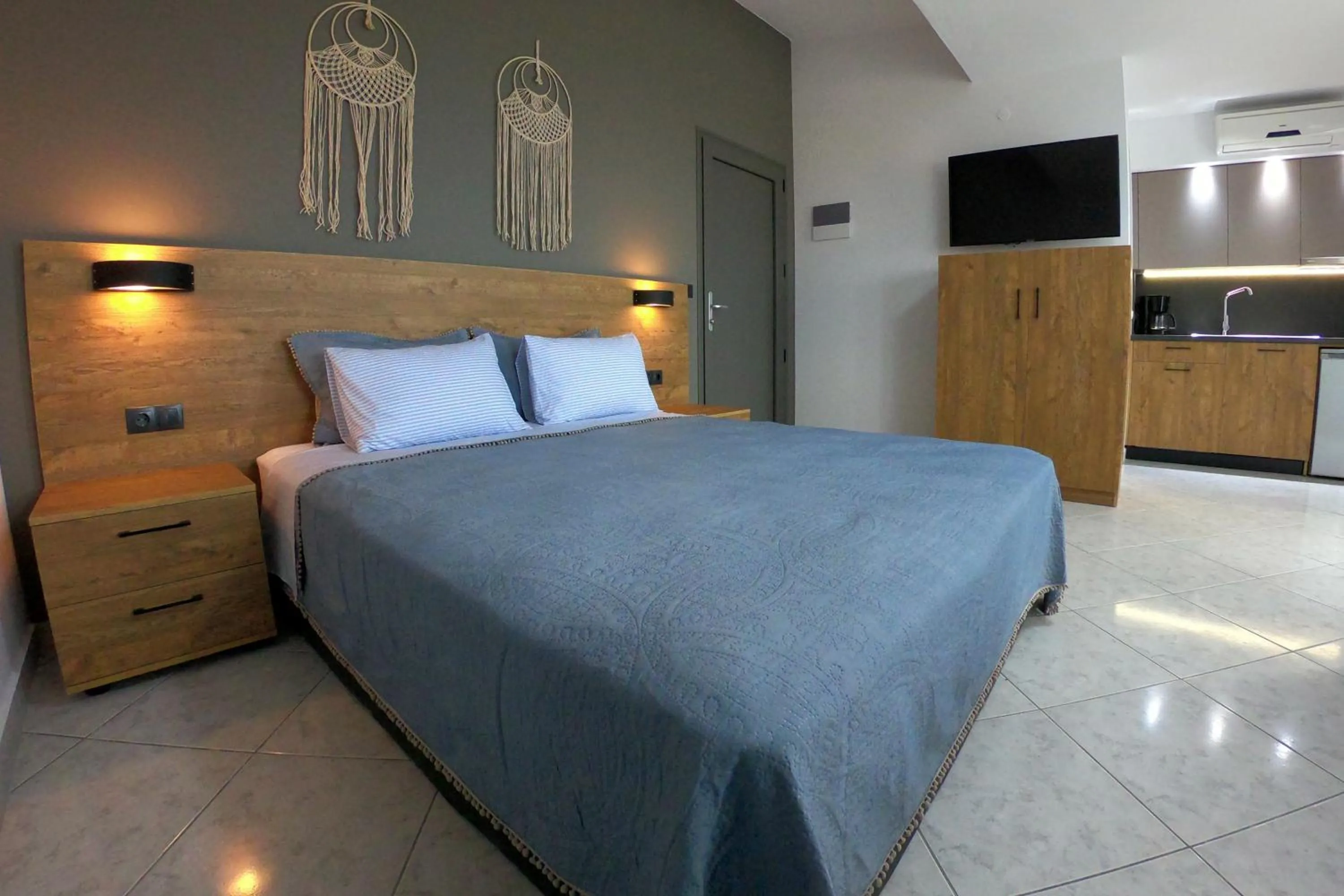Bed in Sea View Apartment Grek Nea 3