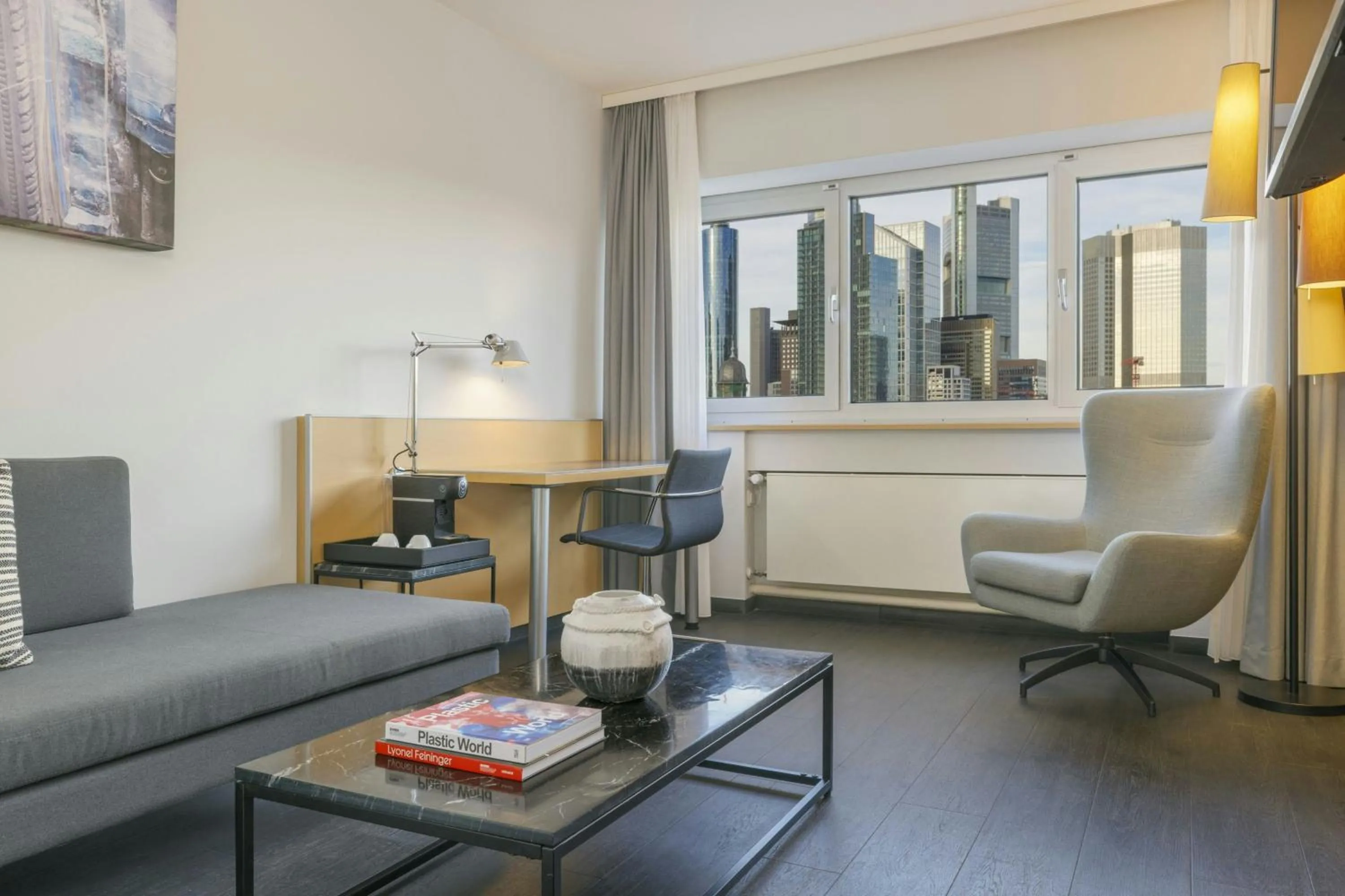 Photo of the whole room in Le Méridien Frankfurt