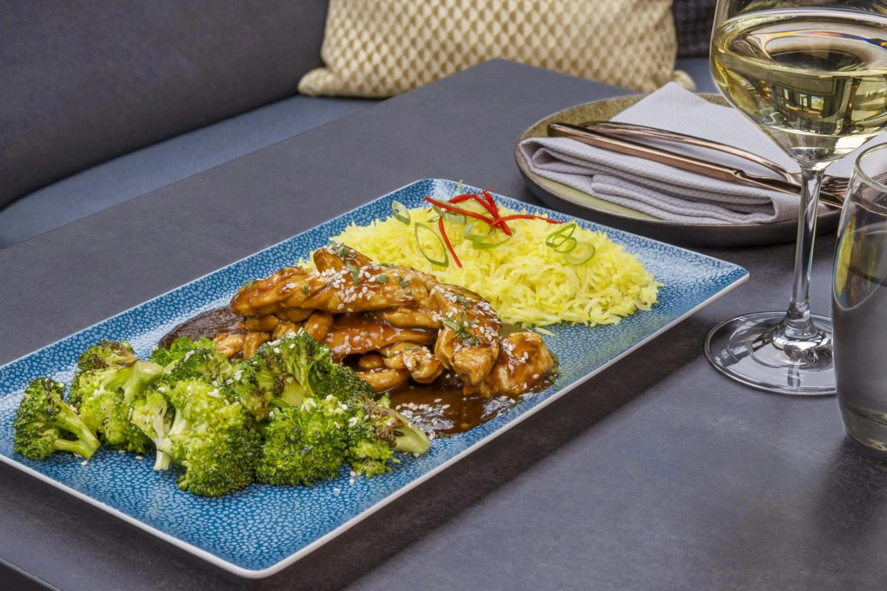 Restaurant/places to eat in Le Méridien Frankfurt