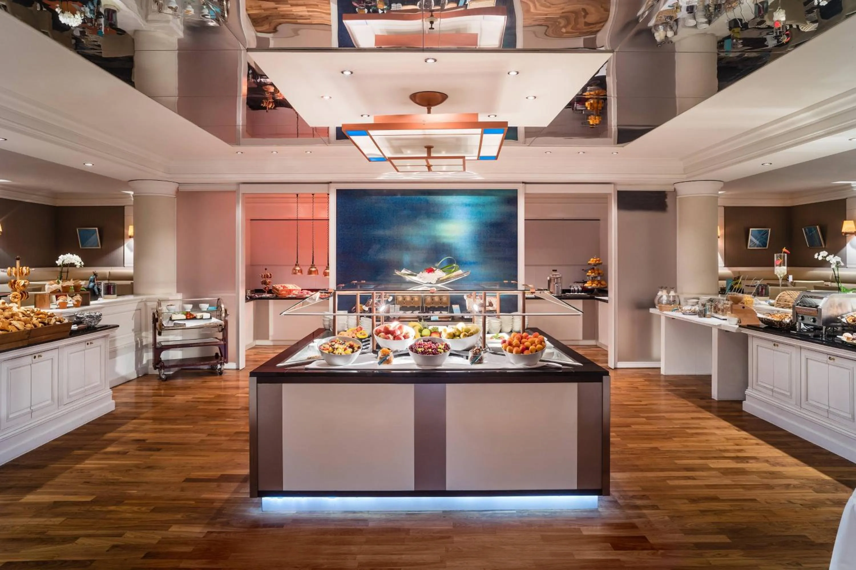 Breakfast in Le Méridien Stuttgart